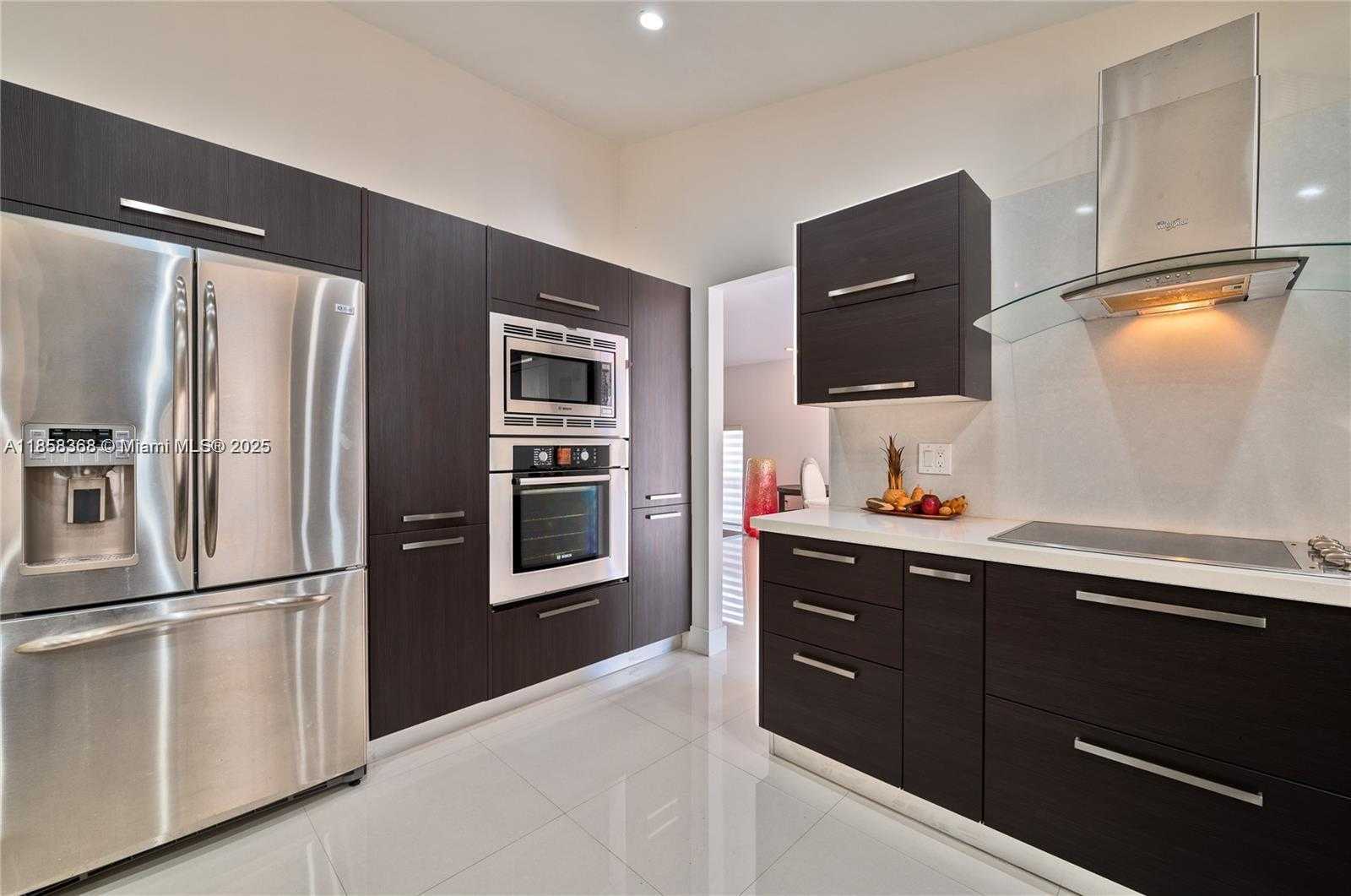 Small Image of 6317 NORTH WEST 113TH #6317, Doral Number 16