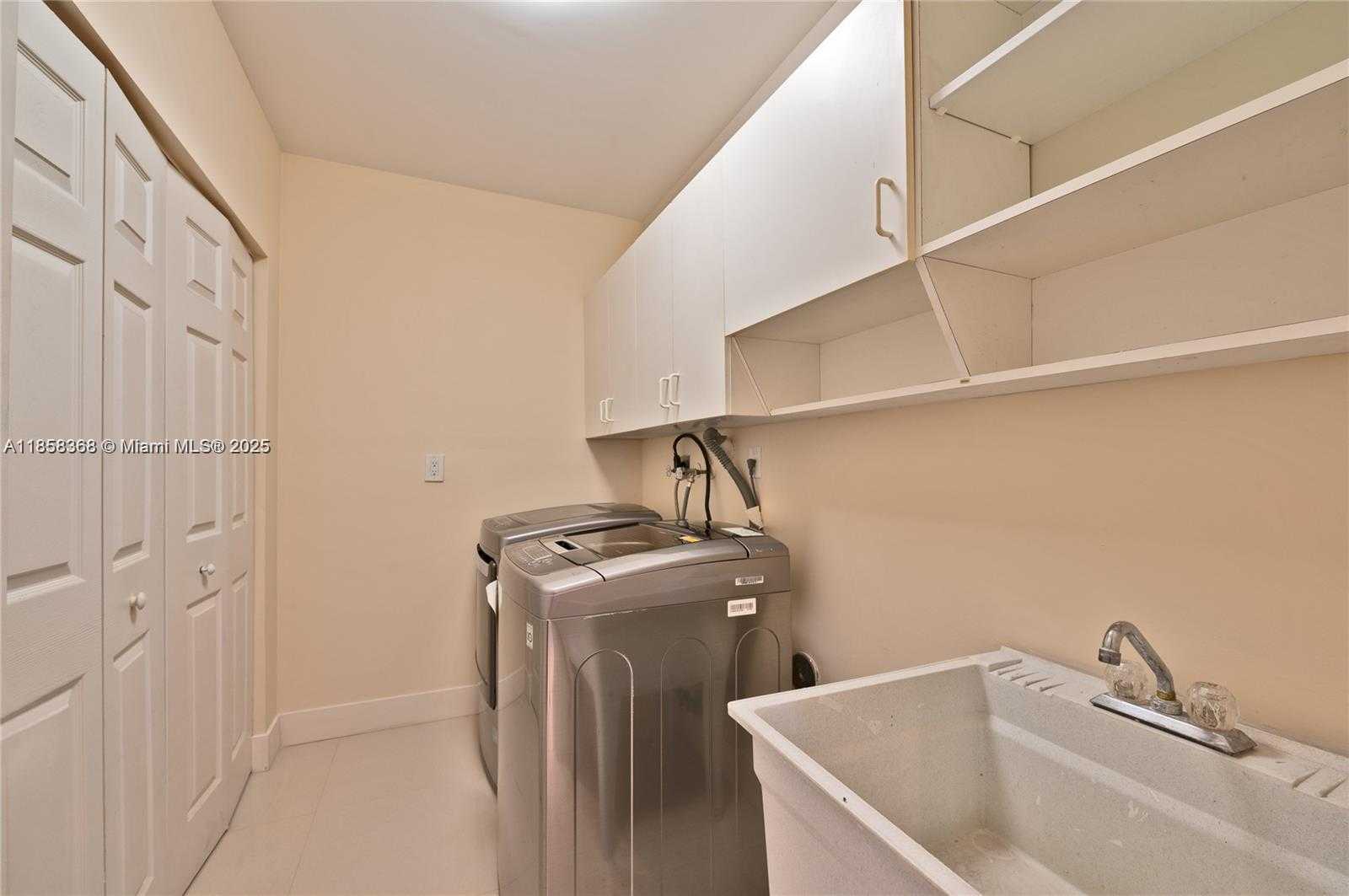 Small Image of 6317 NORTH WEST 113TH #6317, Doral Number 24