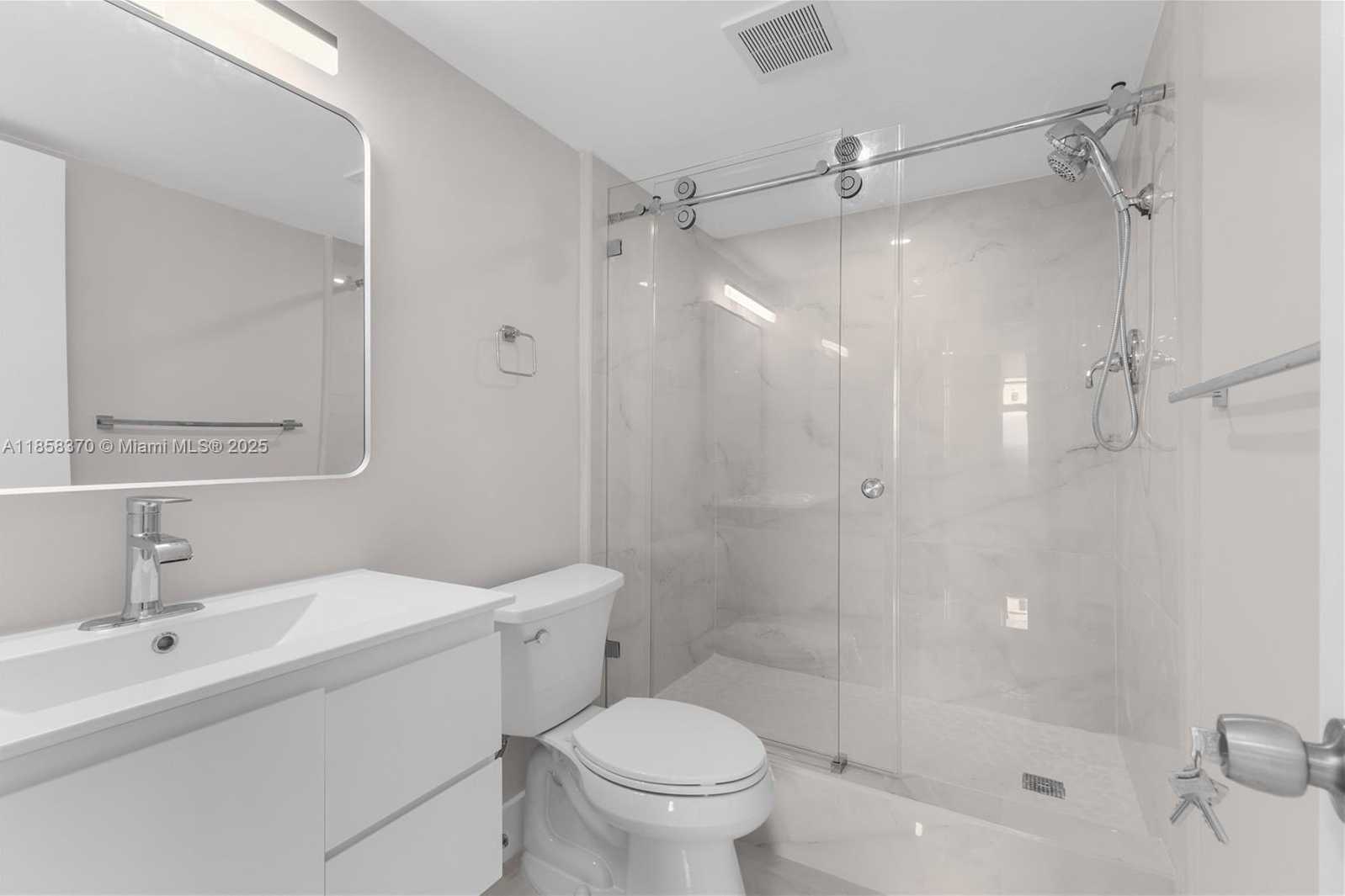 Small Image of 1331 LINCOLN RD #1302, Miami Beach Number 12