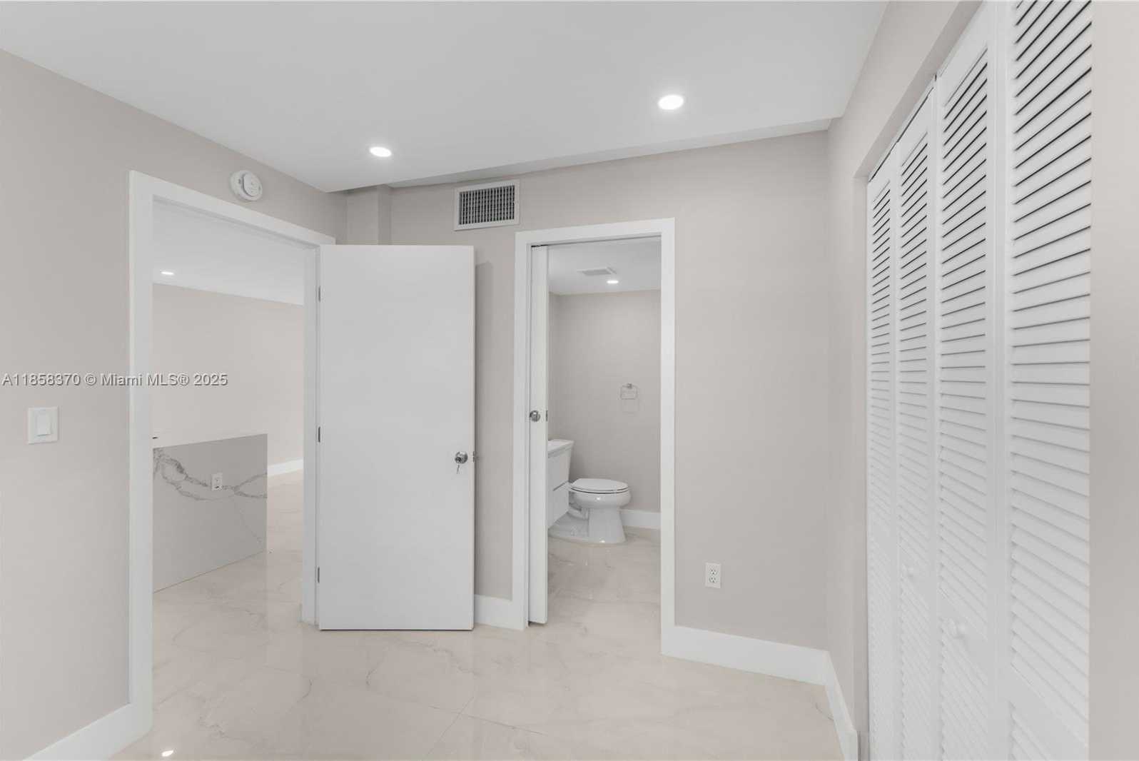 Small Image of 1331 LINCOLN RD #1302, Miami Beach Number 18