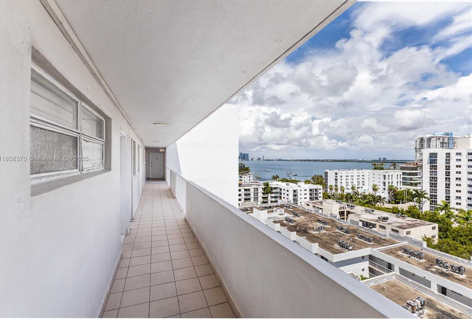 Small Image of 1331 LINCOLN RD #1302, Miami Beach Number 31