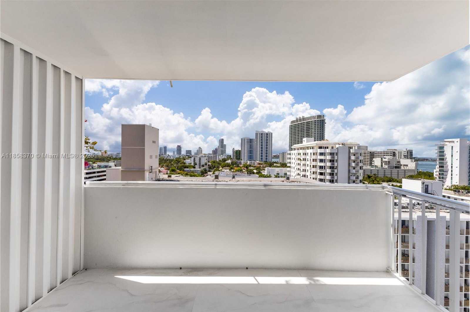 Small Image of 1331 LINCOLN RD #1302, Miami Beach Number 8