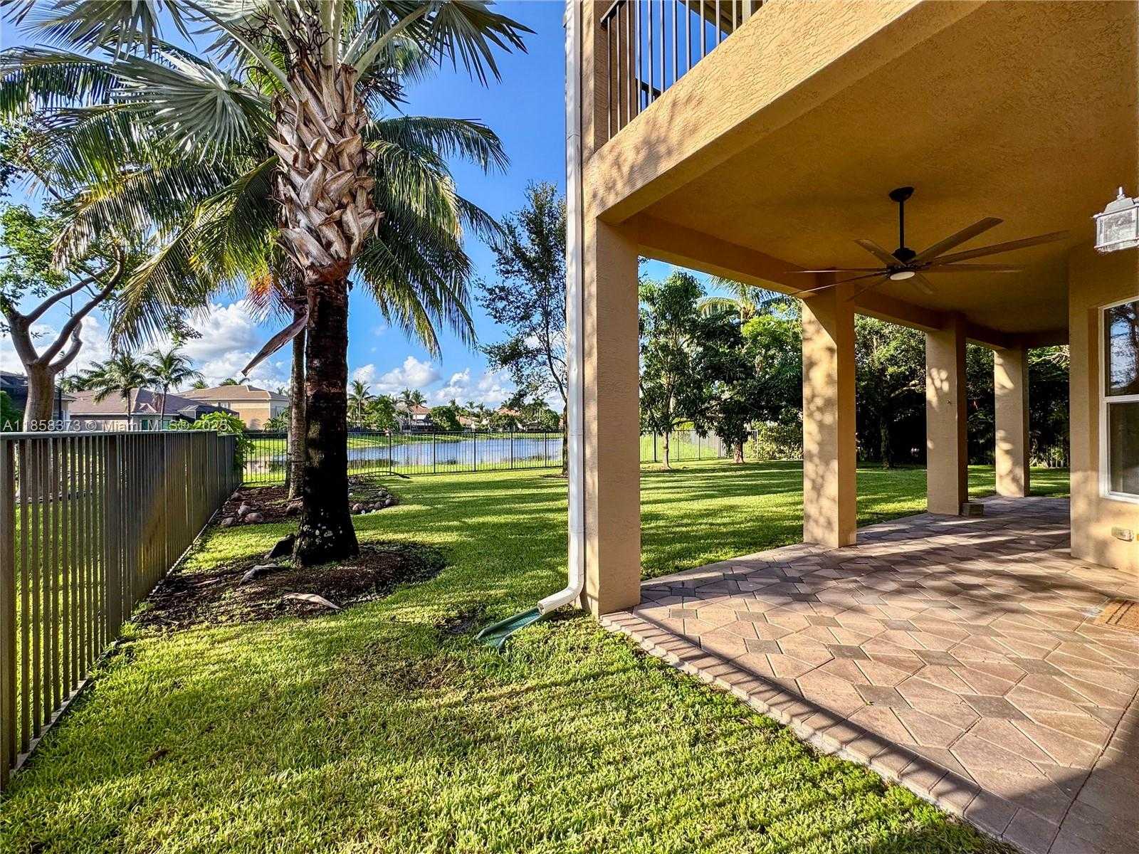 Small Image of 11894 FOX HILL CIR, Boynton Beach Number 21