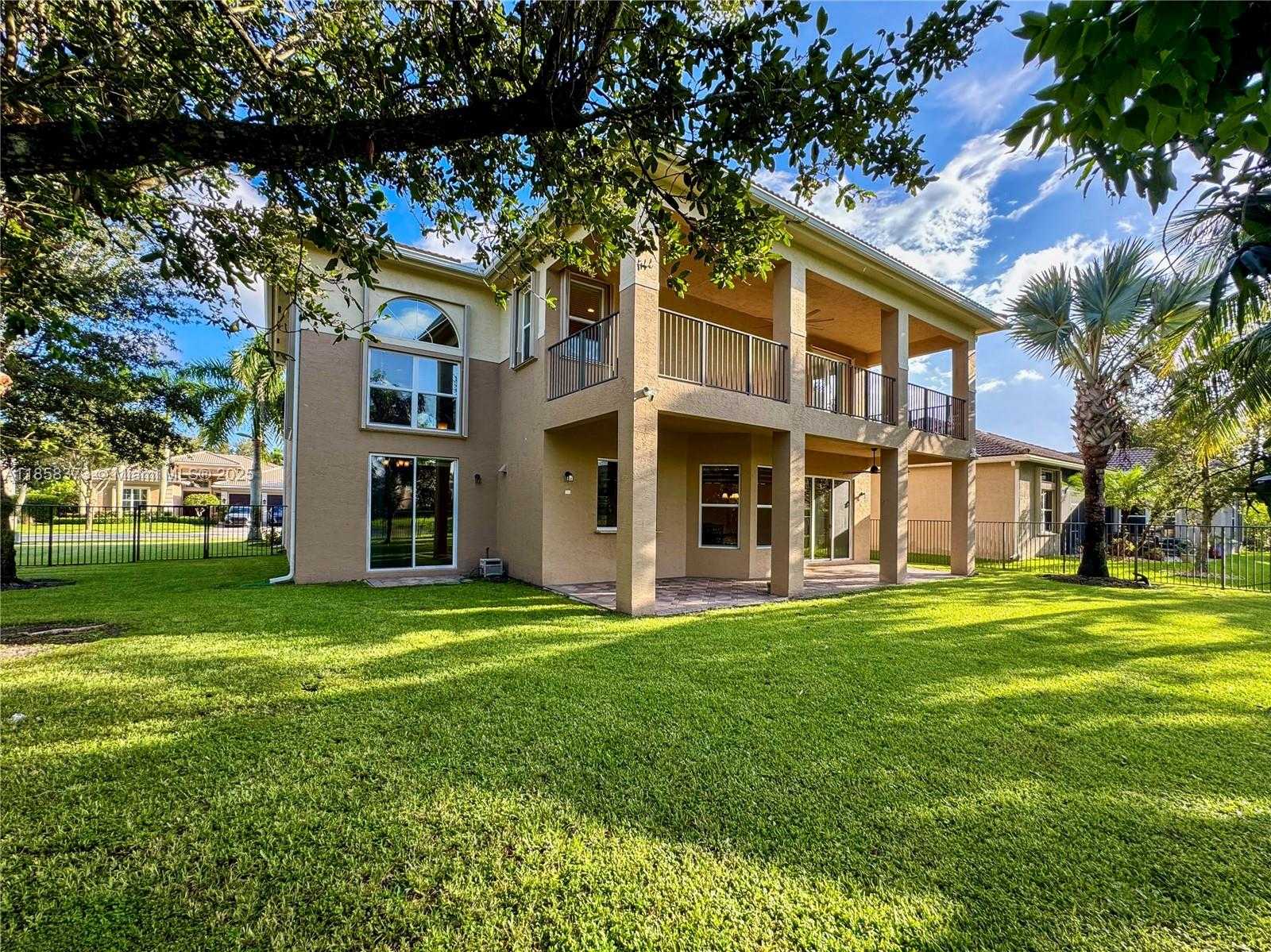 Small Image of 11894 FOX HILL CIR, Boynton Beach Number 23