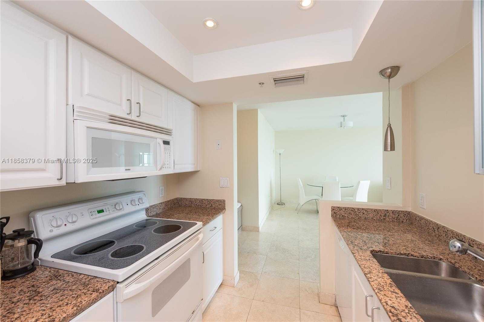 Small Image of 90 ALTON RD #2605, Miami Beach Number 9