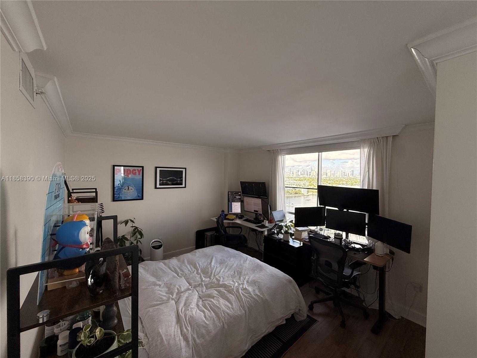 Small Image of 1900 SUNSET HARBOUR DR #1614, Miami Beach Number 13