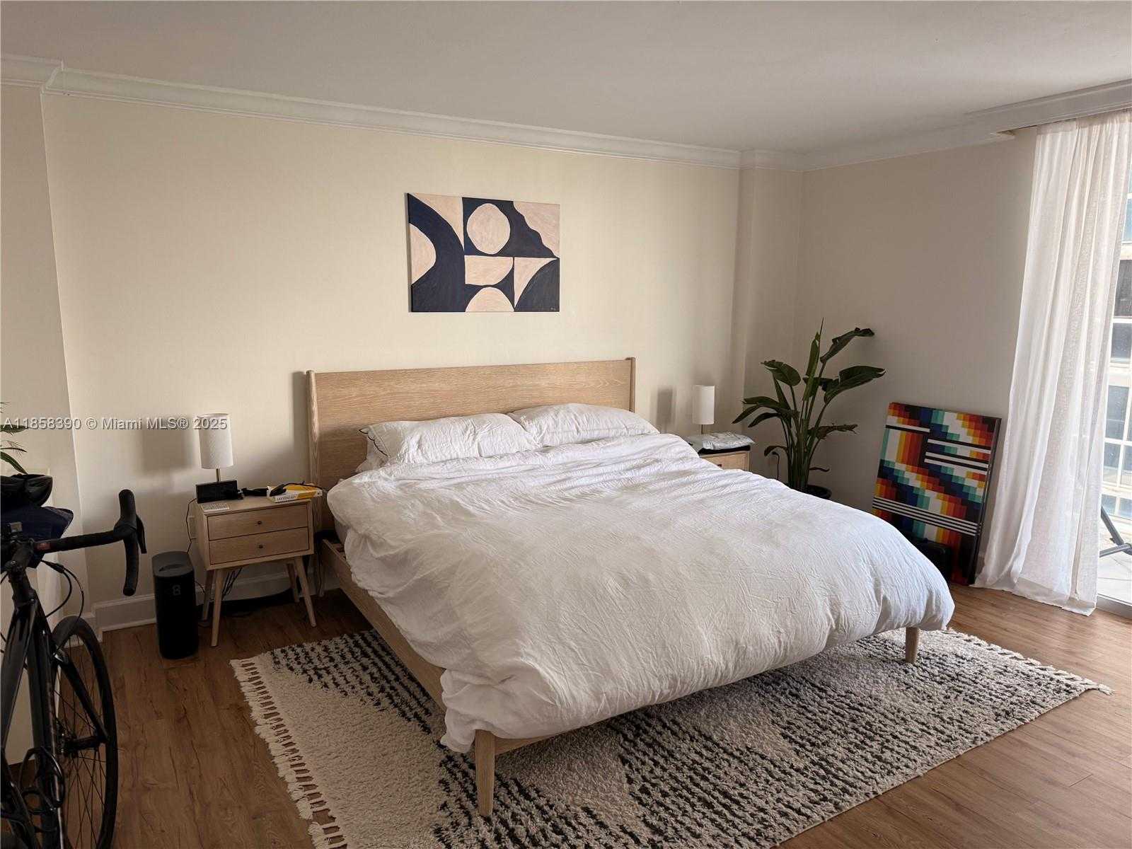 Small Image of 1900 SUNSET HARBOUR DR #1614, Miami Beach Number 7