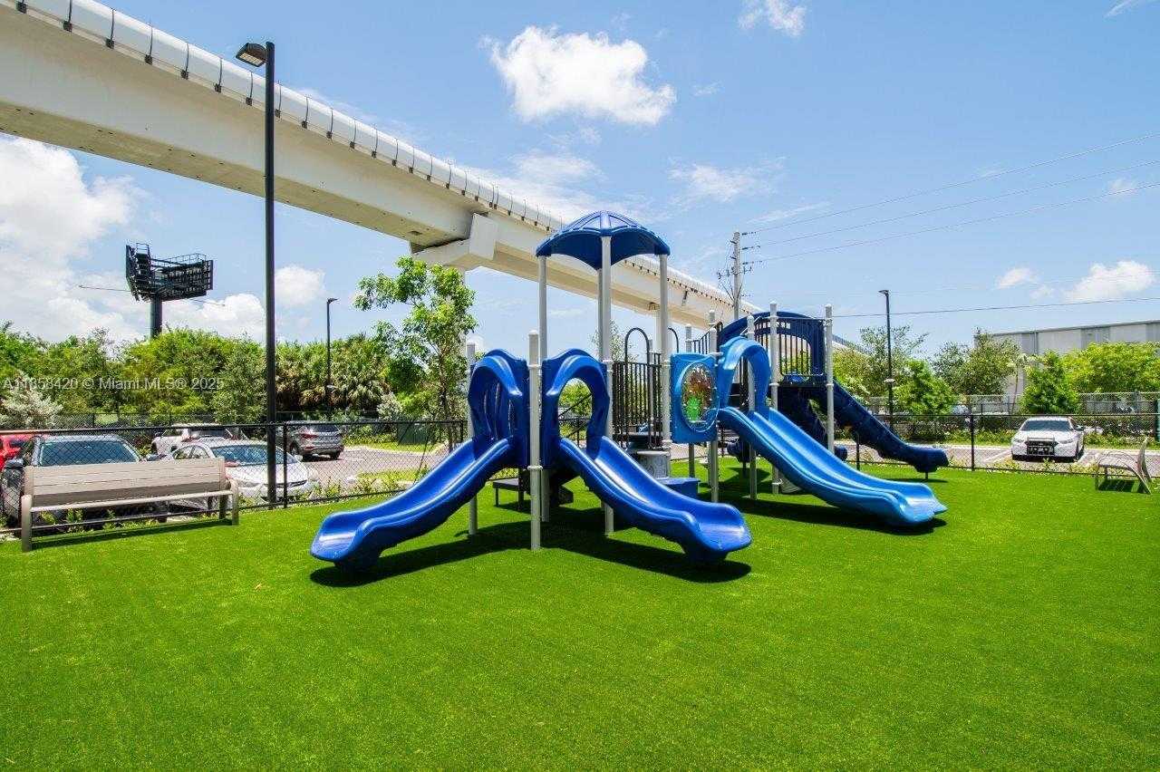 Small Image of 3645 NORTH WEST 36TH ST #515, Miami Number 13