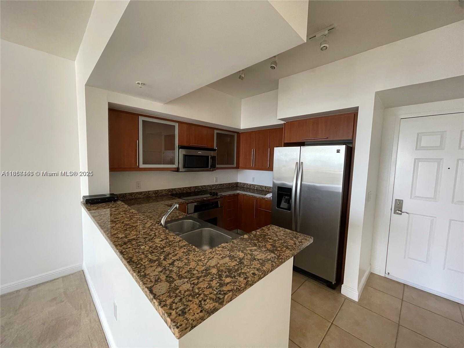 Small Image of 888 SOUTH DOUGLAS RD #PH13, Coral Gables Number 8