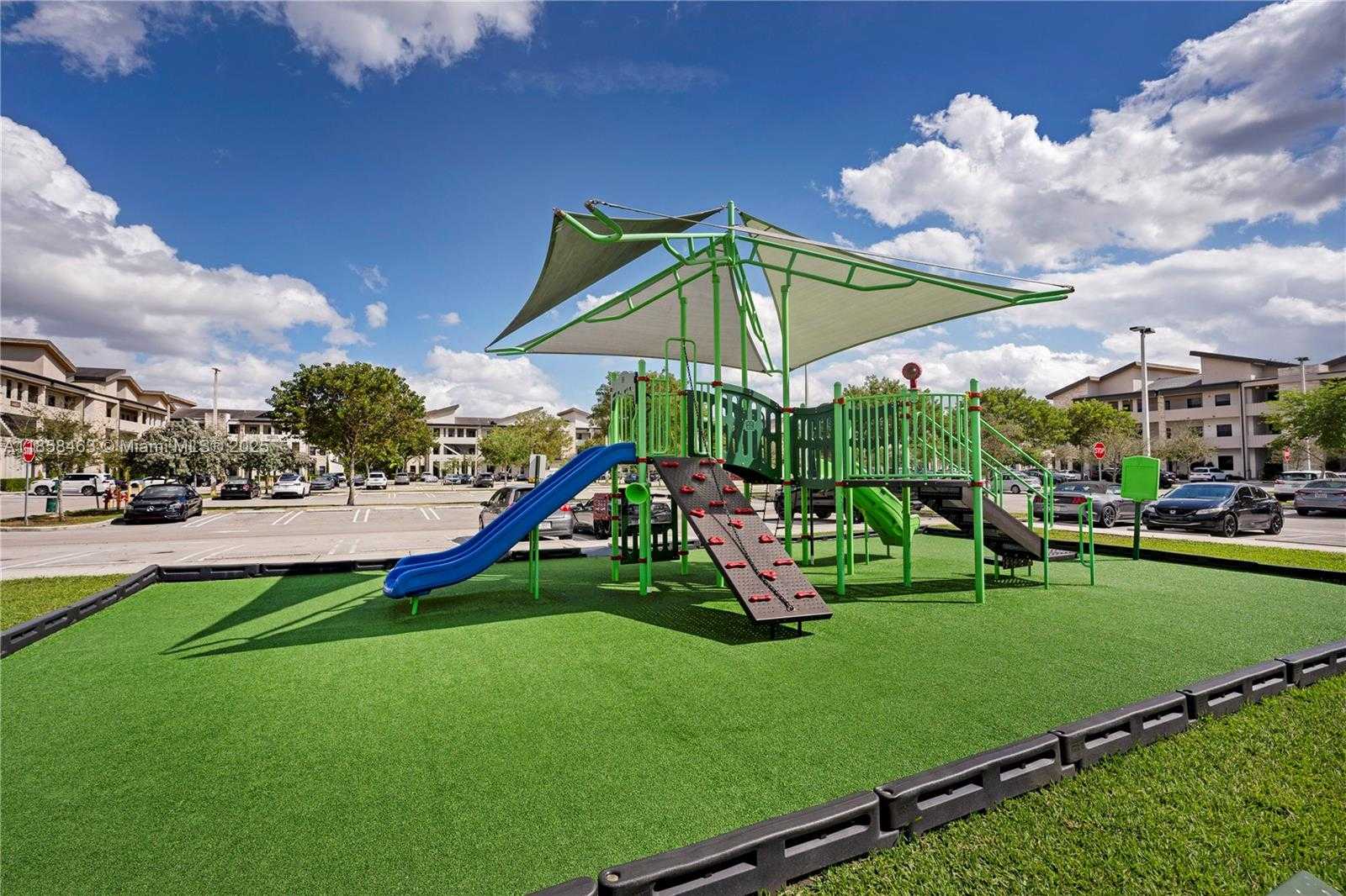 Small Image of 8151 NORTH WEST 104TH AVE #7, Doral Number 33