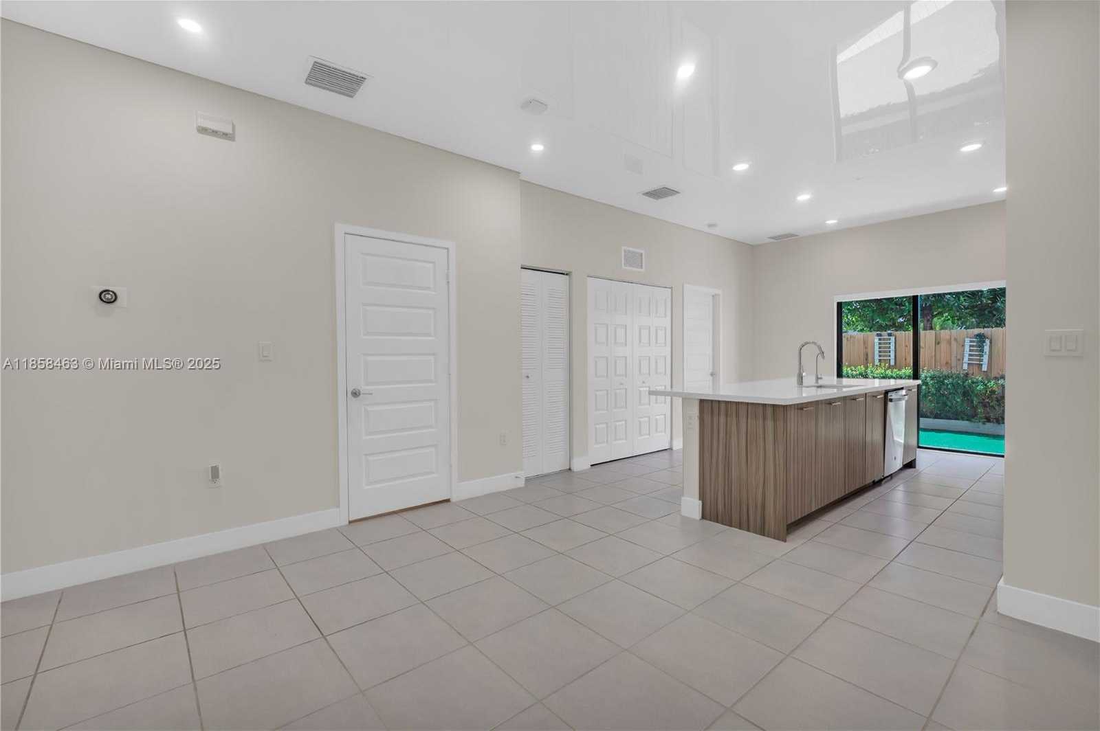 Small Image of 8151 NORTH WEST 104TH AVE #7, Doral Number 8