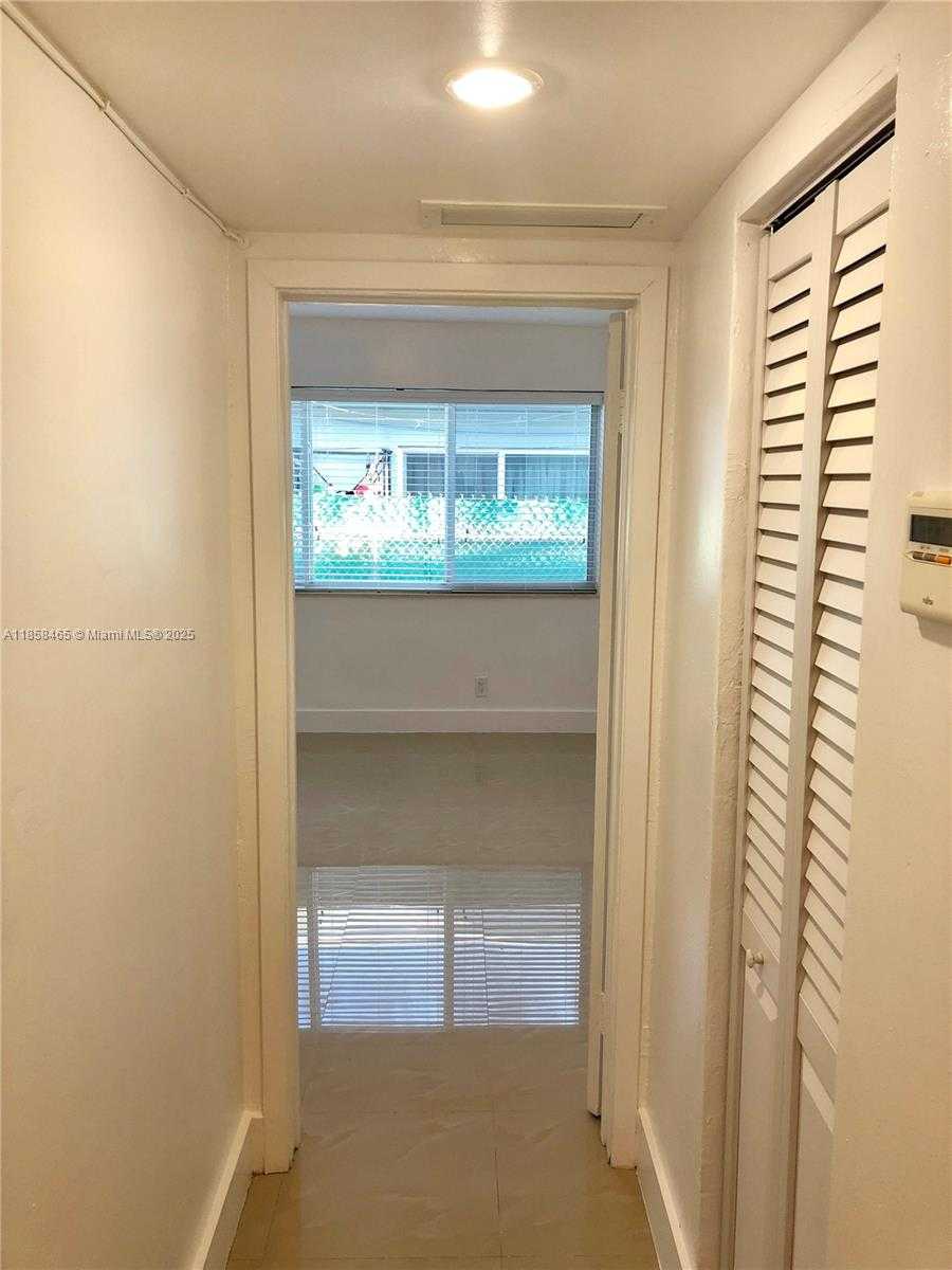 Small Image of 8227 CRESPI BLVD #3, Miami Beach Number 3