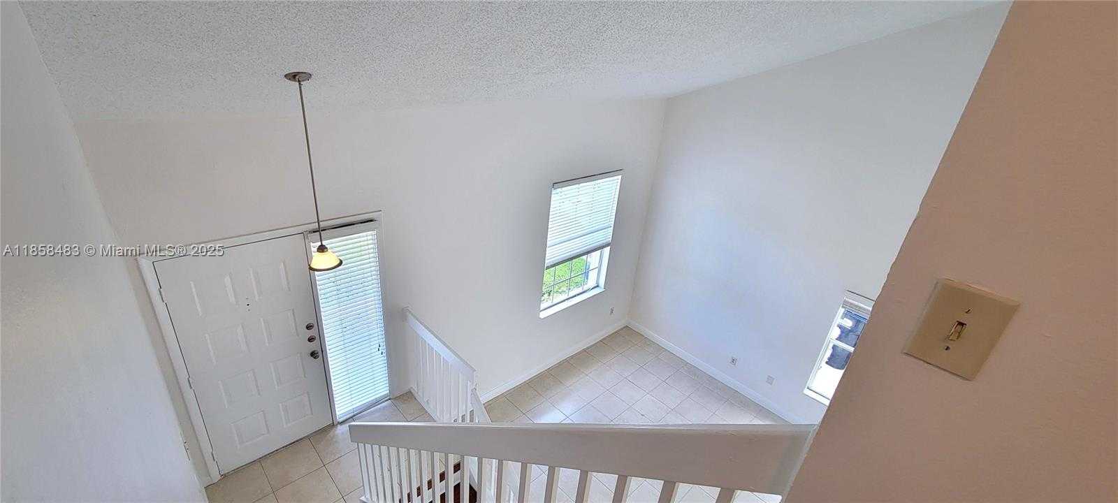 Small Image of 11755 SOUTH WEST 102ND ST, Miami Number 12