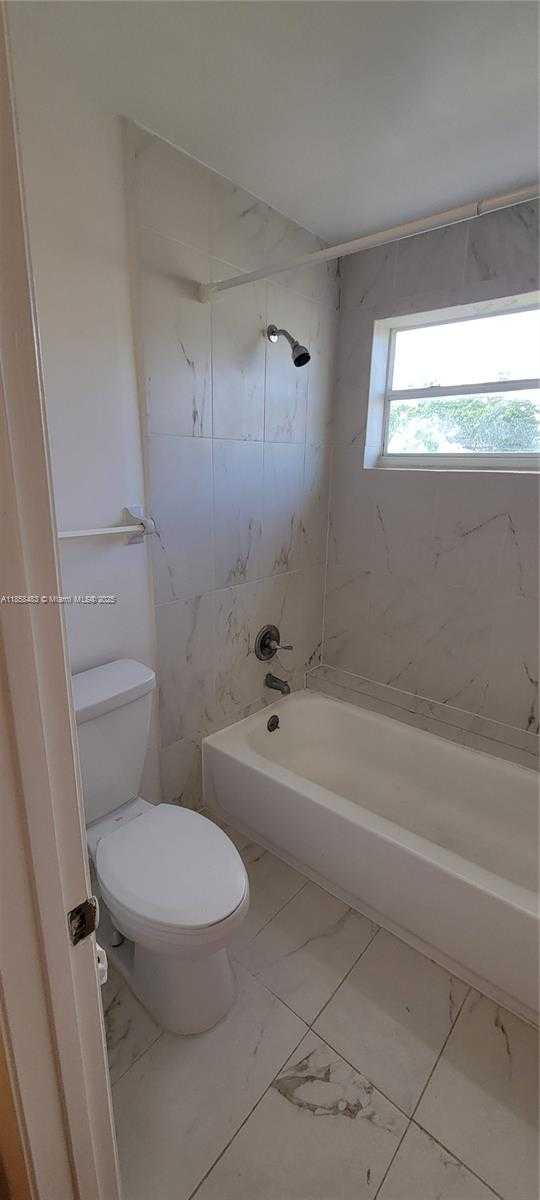 Small Image of 11755 SOUTH WEST 102ND ST, Miami Number 19