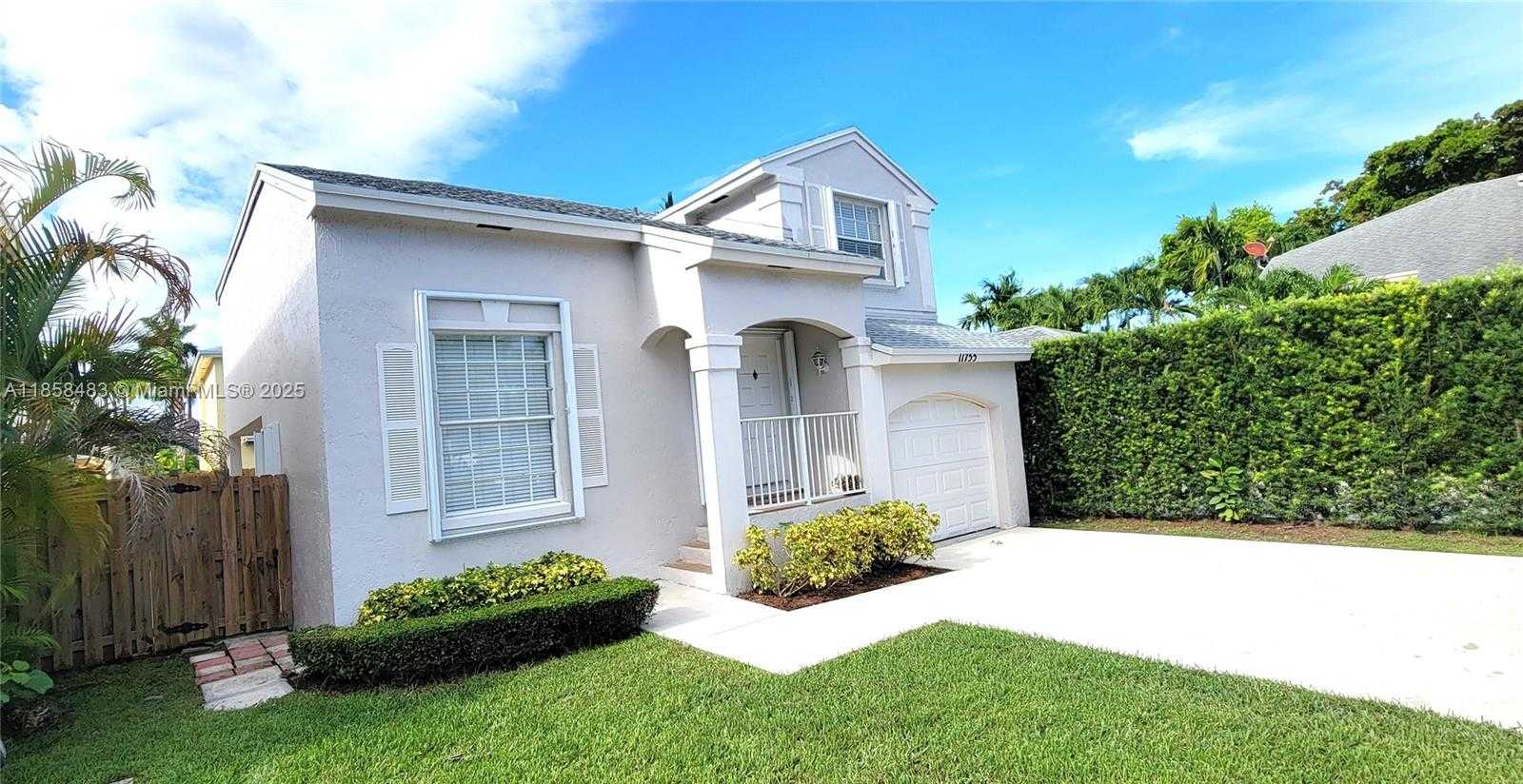 Small Image of 11755 SOUTH WEST 102ND ST, Miami Number 2