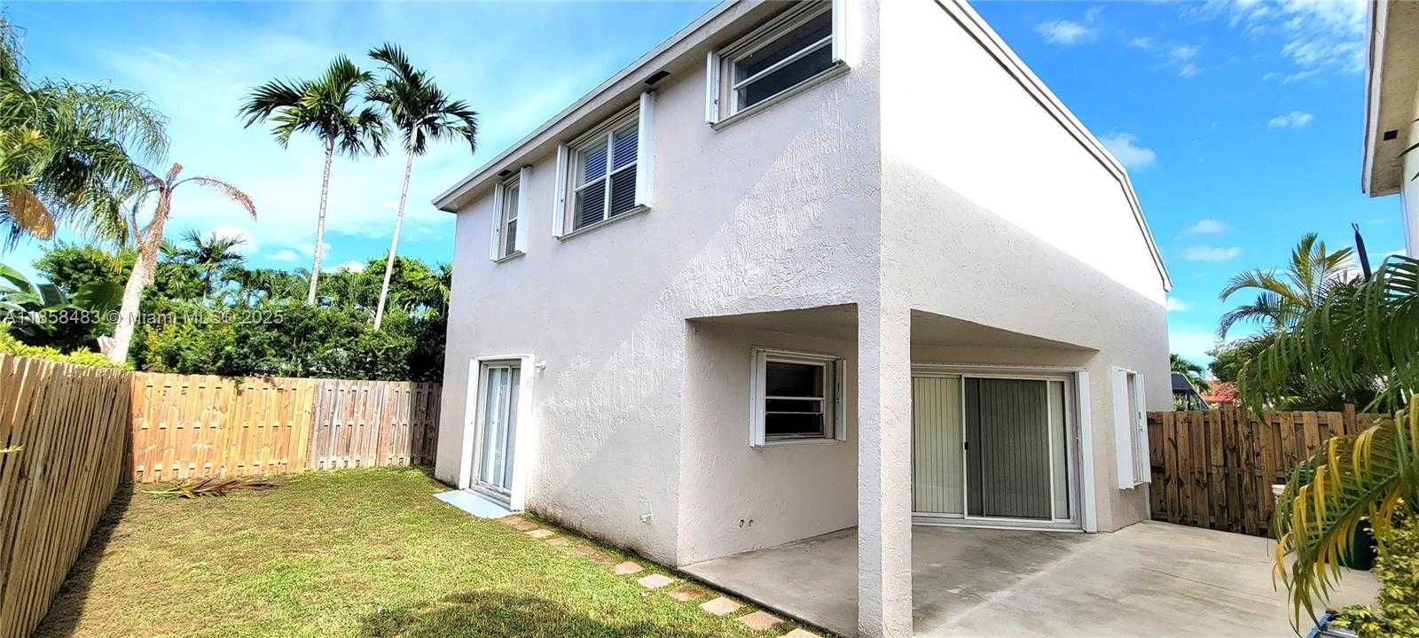Small Image of 11755 SOUTH WEST 102ND ST, Miami Number 27