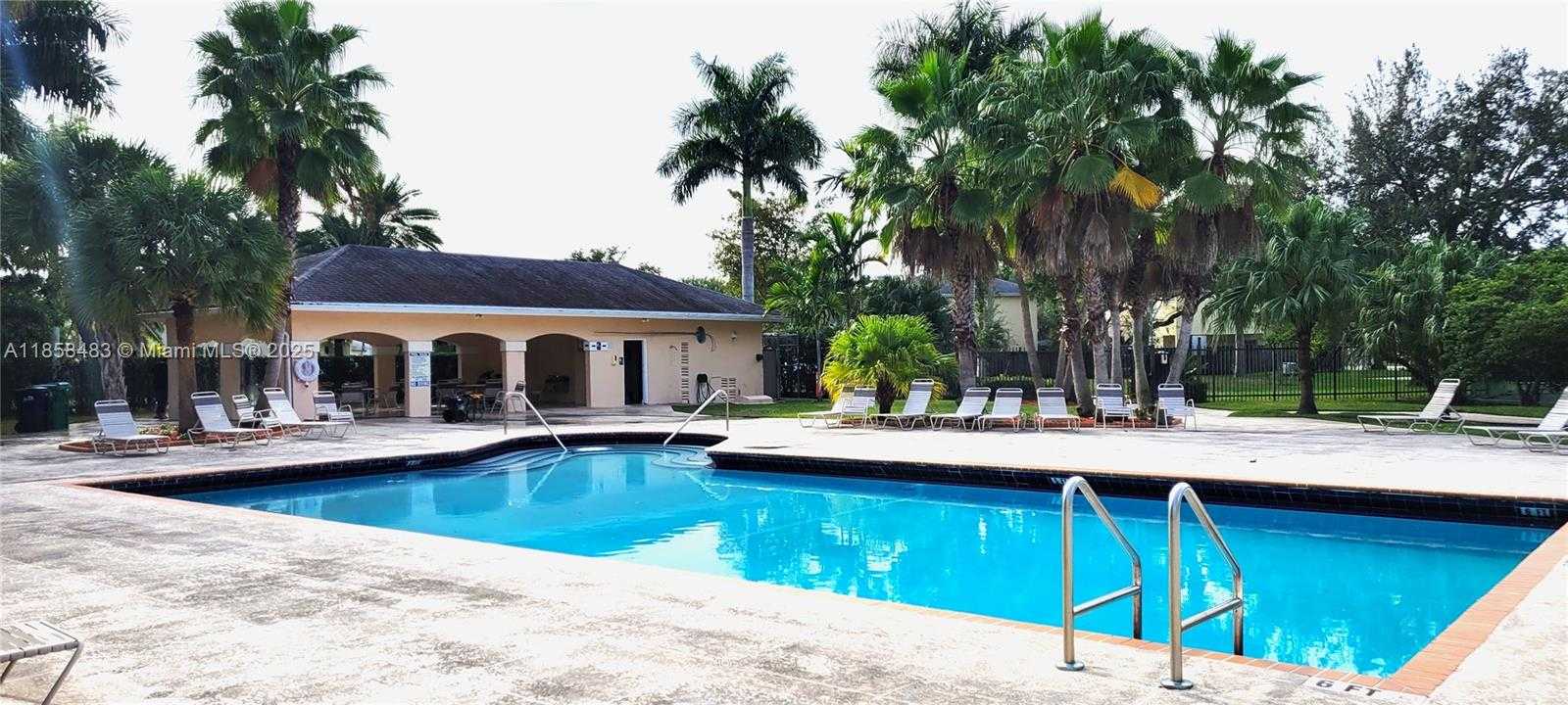 Small Image of 11755 SOUTH WEST 102ND ST, Miami Number 29