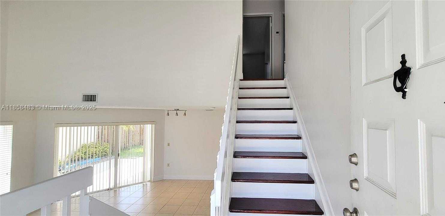 Small Image of 11755 SOUTH WEST 102ND ST, Miami Number 3