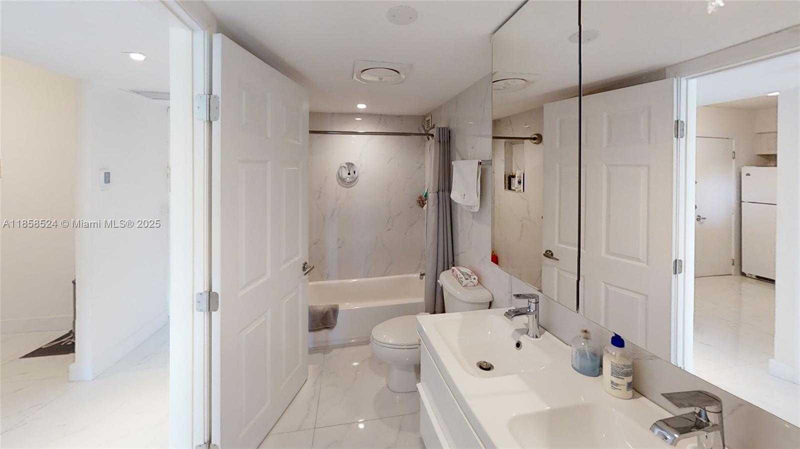 Small Image of 6770 INDIAN CREEK DR #4J, Miami Beach Number 11