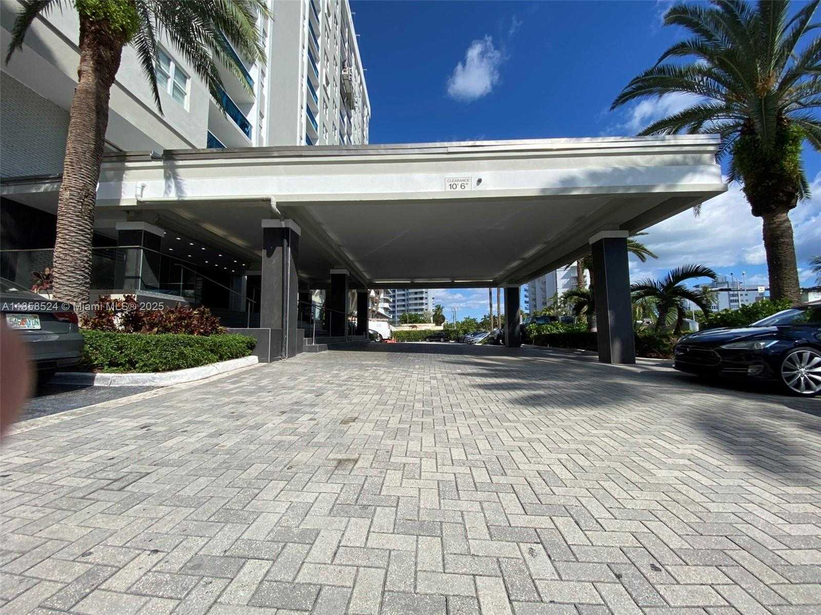 Small Image of 6770 INDIAN CREEK DR #4J, Miami Beach Number 4