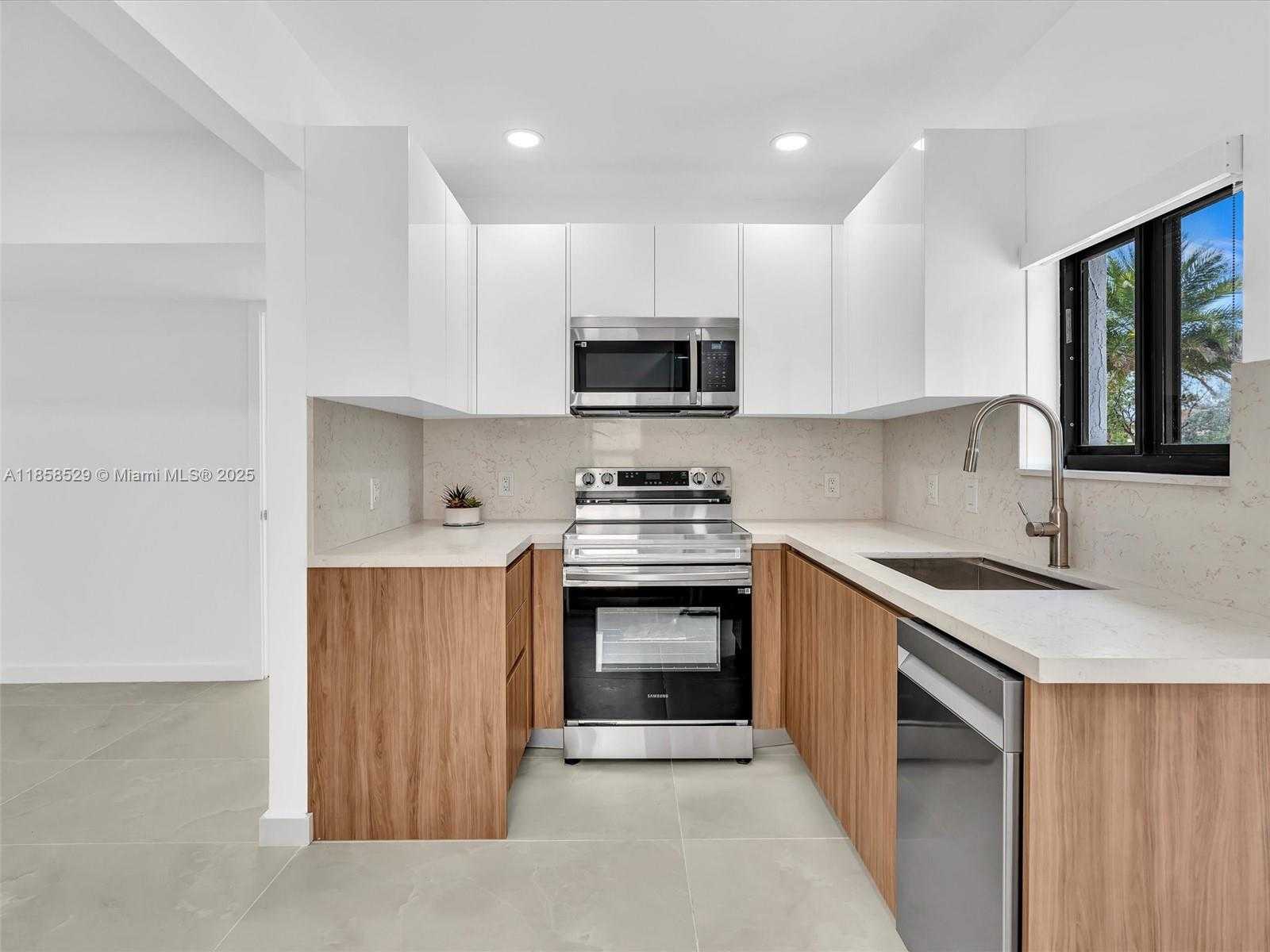 Small Image of 107 CENTRAL AVE, Delray Beach Number 7