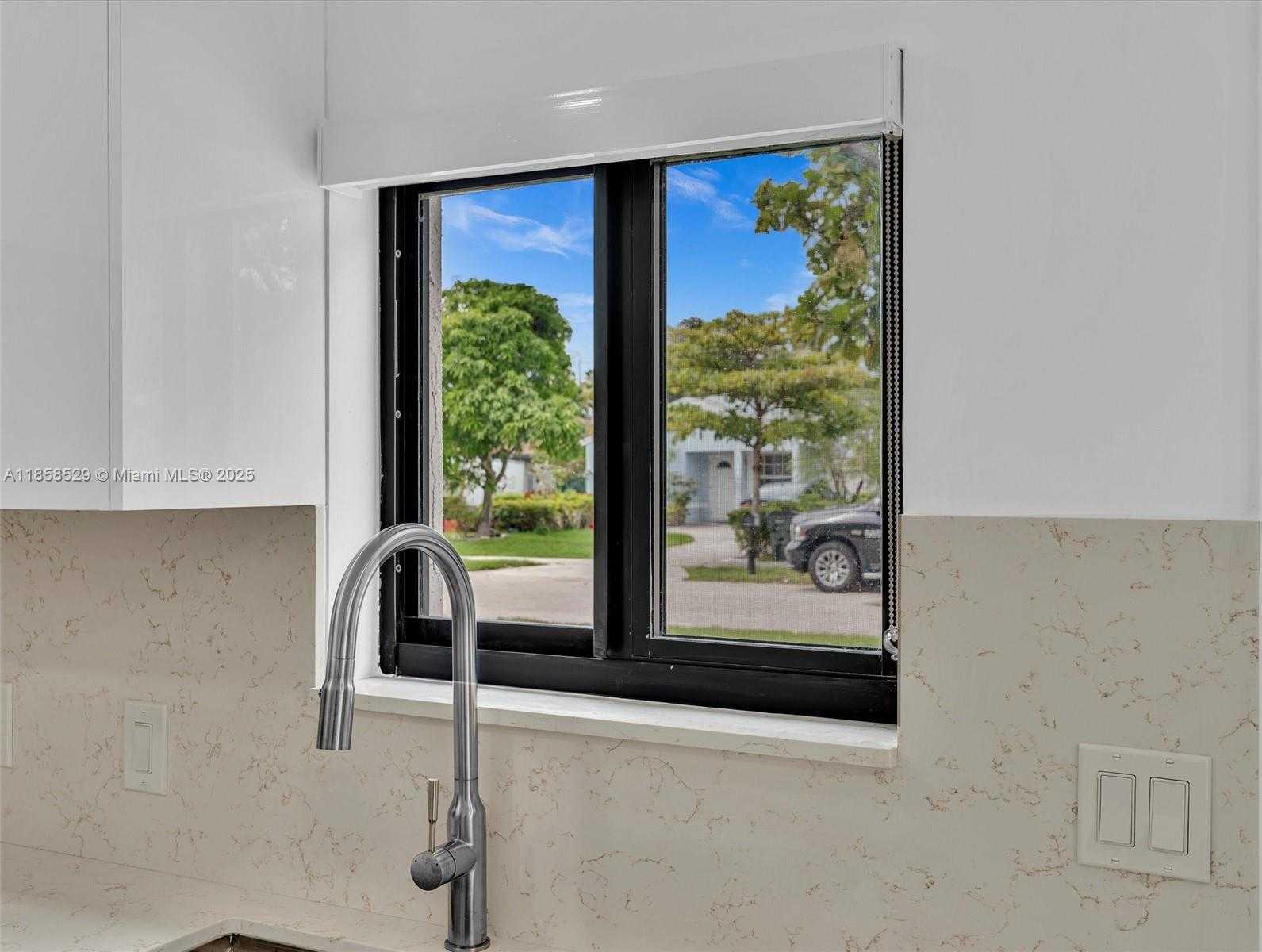 Small Image of 107 CENTRAL AVE, Delray Beach Number 8