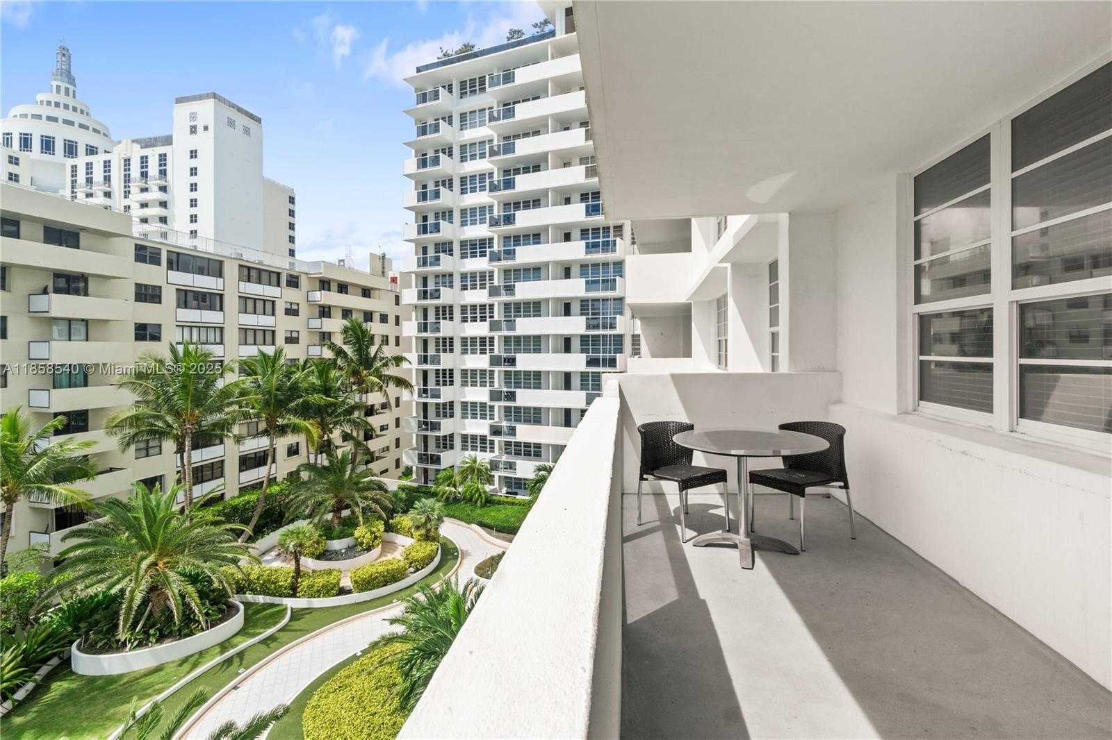 Small Image of 100 LINCOLN RD #734, Miami Beach Number 2