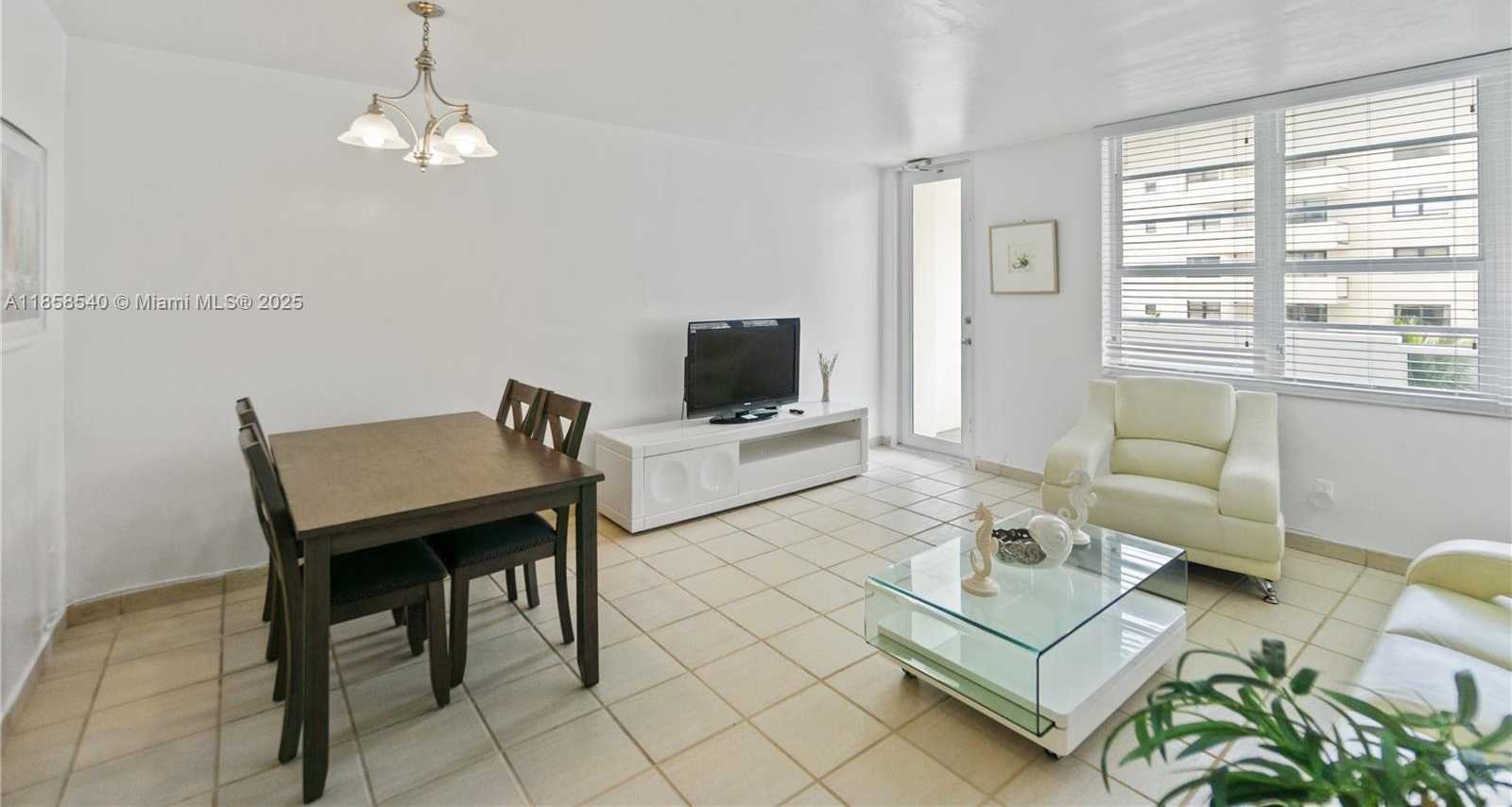 Small Image of 100 LINCOLN RD #734, Miami Beach Number 3