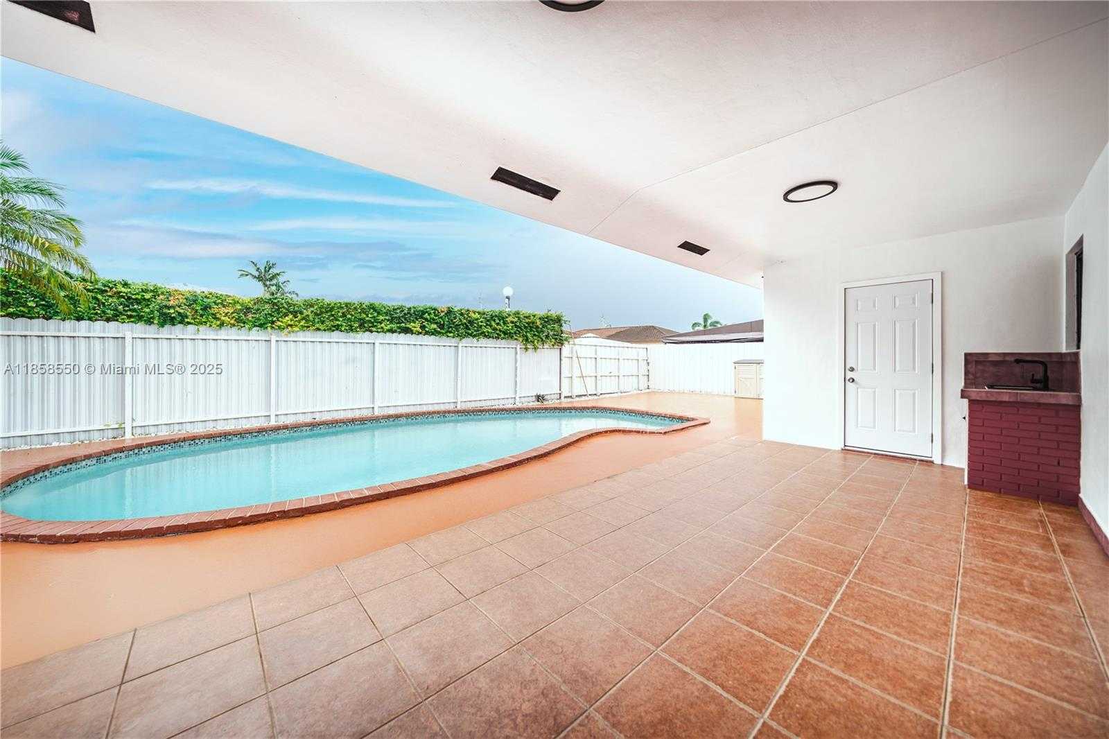 Small Image of 1001 NORTH WEST 127TH PL #1, Miami Number 33