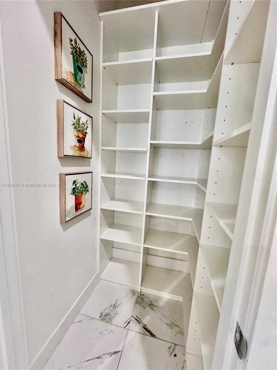 Imagen de Pequeño Objeto