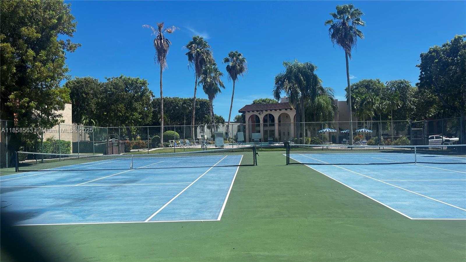 Small Image of 10740 NORTH KENDALL DR #L13, Miami Number 14