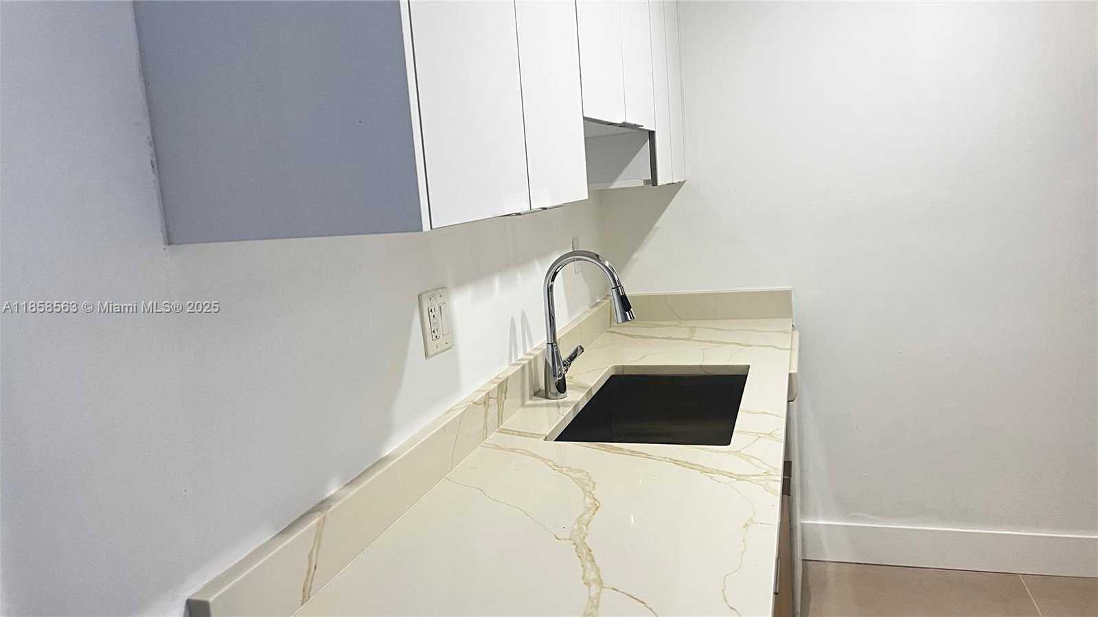 Small Image of 10740 NORTH KENDALL DR #L13, Miami Number 2