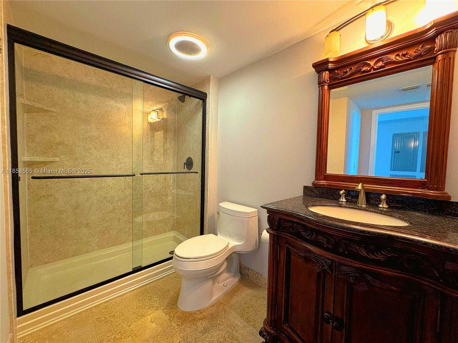 Small Image of 3000 SOUTH CORAL WAY #816, Miami Number 15