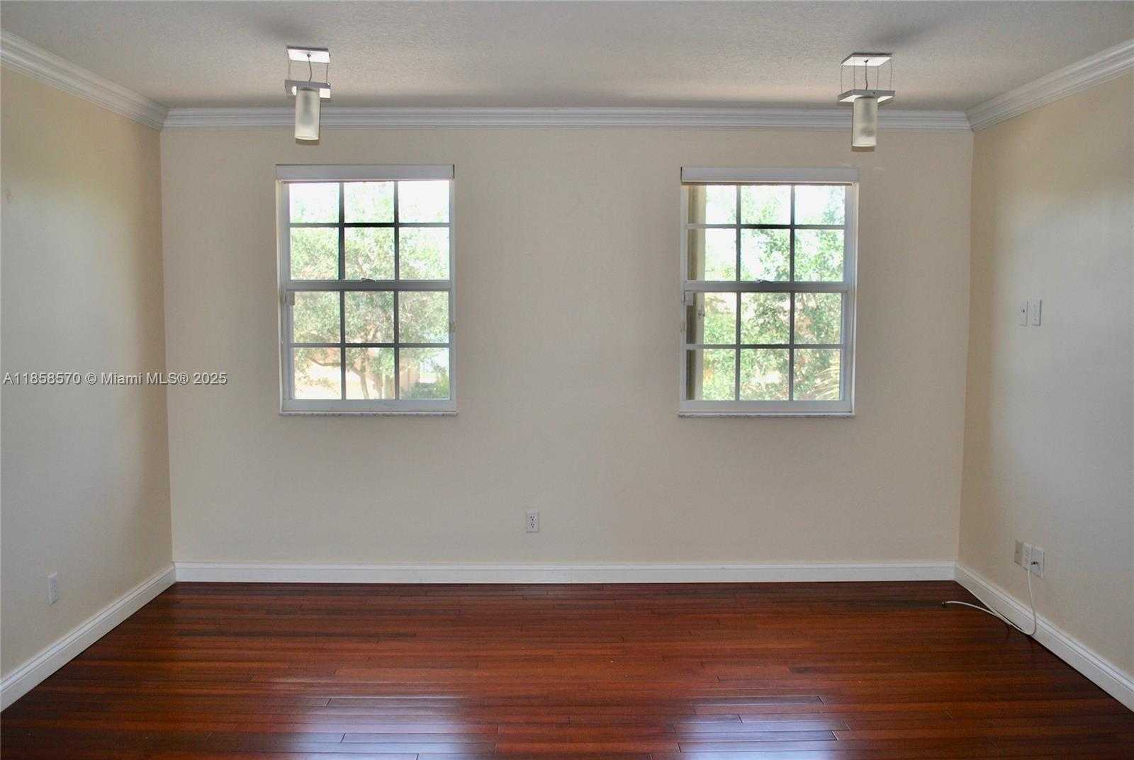 Small Image of 19333 STONEBROOK ST, Weston Number 33