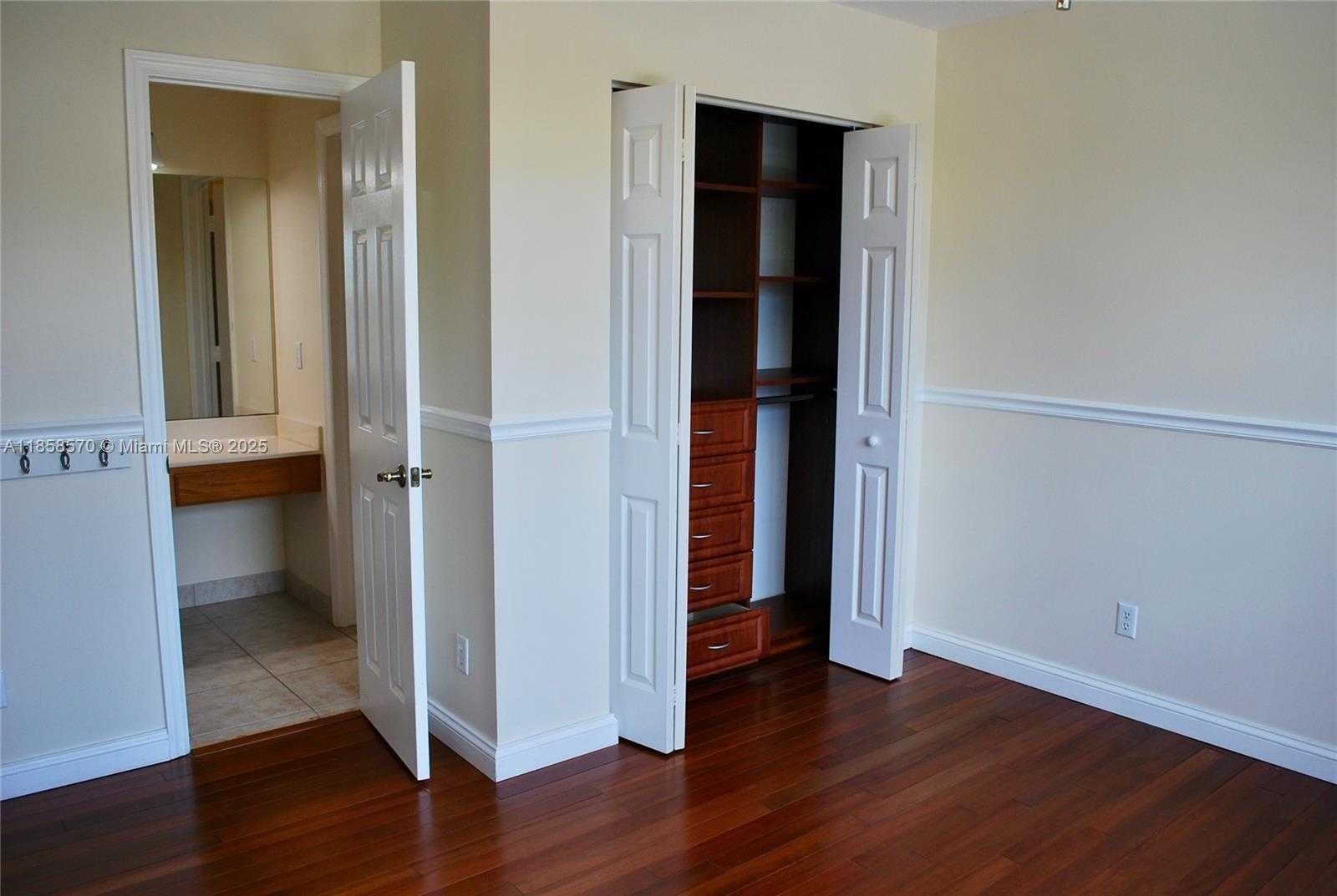 Small Image of 19333 STONEBROOK ST, Weston Number 34