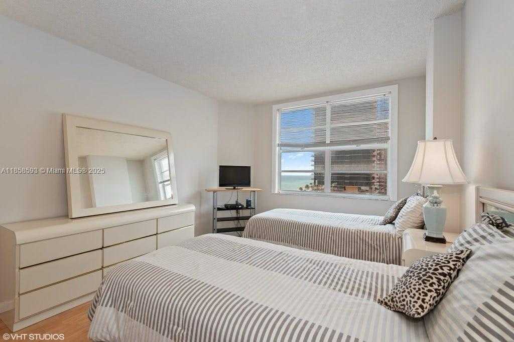 Small Image of 1950 SOUTH OCEAN DR #7G, Hallandale Beach Number 5