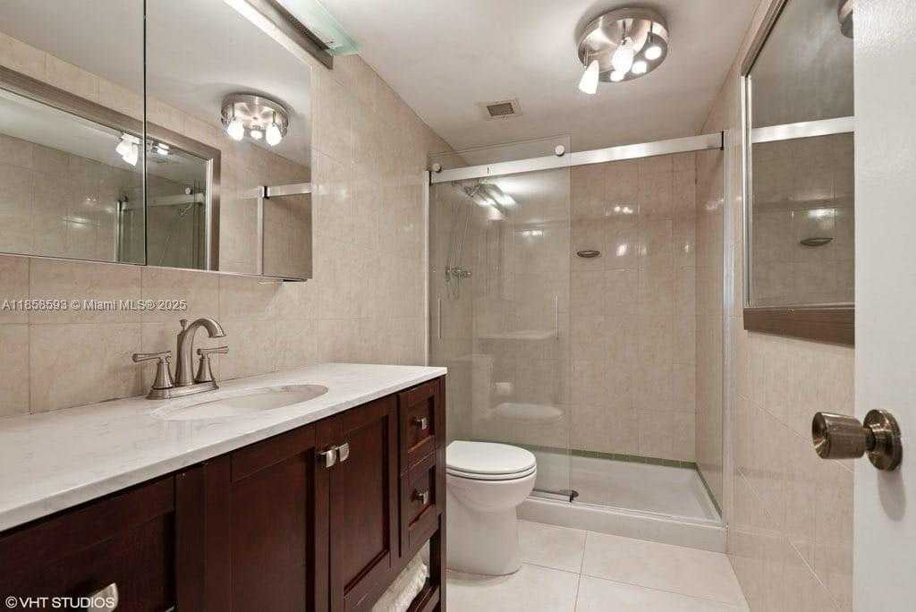 Small Image of 1950 SOUTH OCEAN DR #7G, Hallandale Beach Number 9