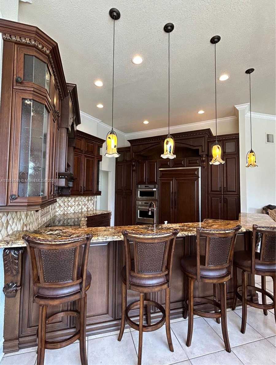 Small Image of 2726 MEADOWOOD DR #2726, Weston Number 11
