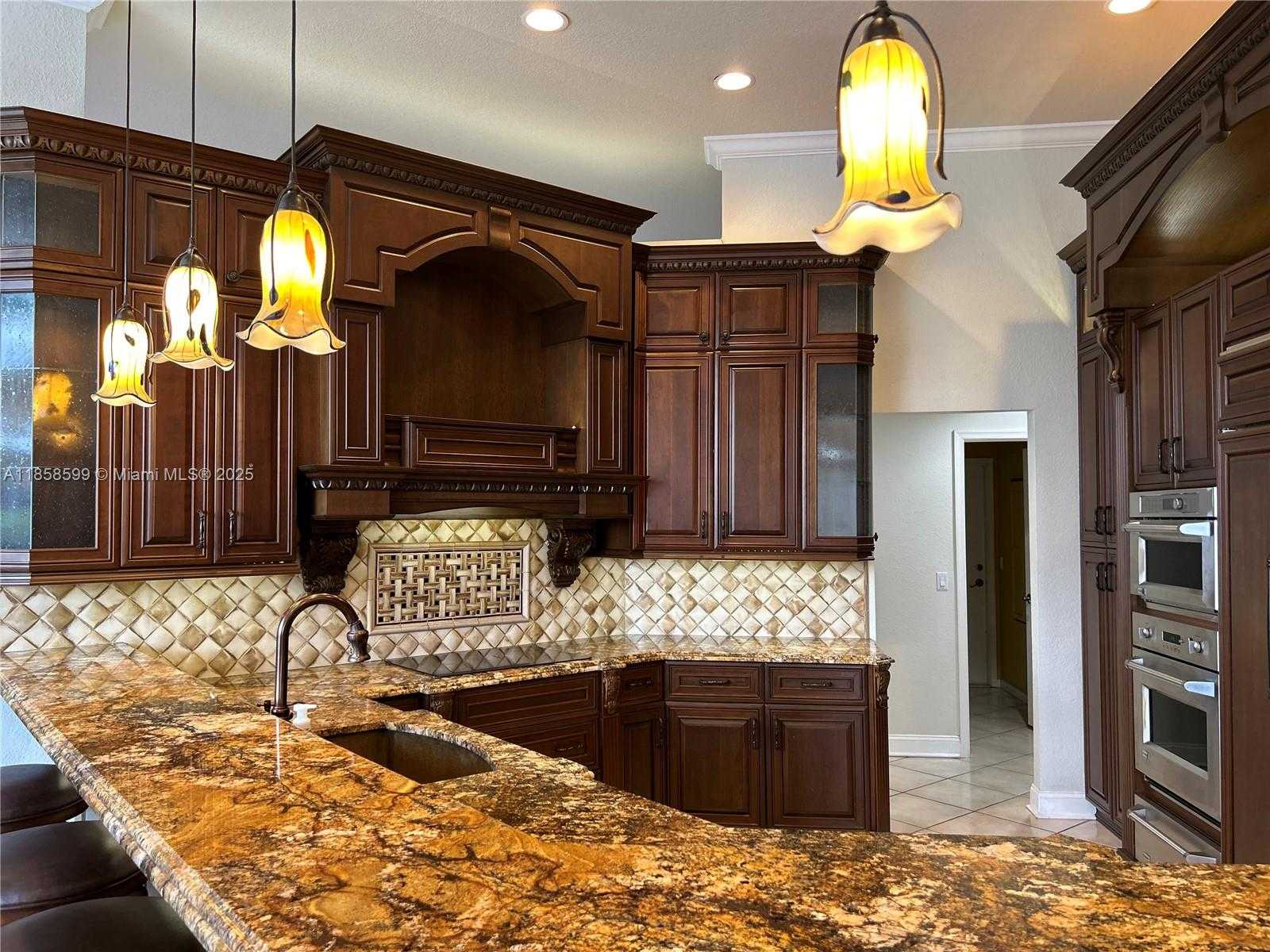 Small Image of 2726 MEADOWOOD DR #2726, Weston Number 13