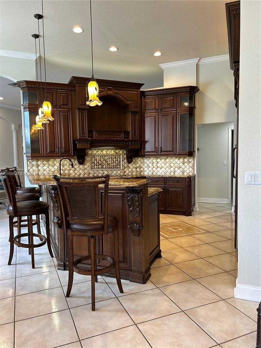 Small Image of 2726 MEADOWOOD DR #2726, Weston Number 16
