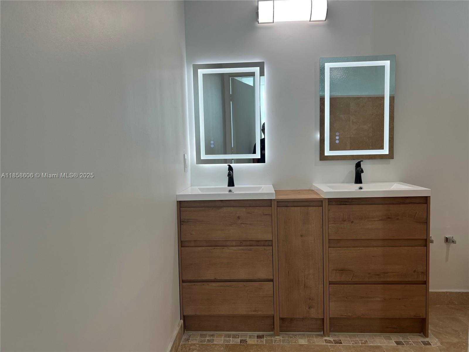 Small Image of 350 NORTH EAST 24TH ST #608, Miami Number 18