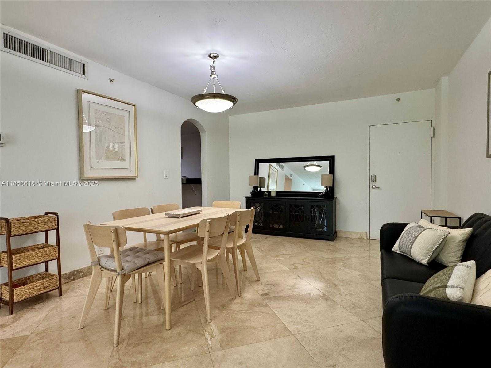 Small Image of 3001 SOUTH OCEAN DR #119, Hollywood Number 10