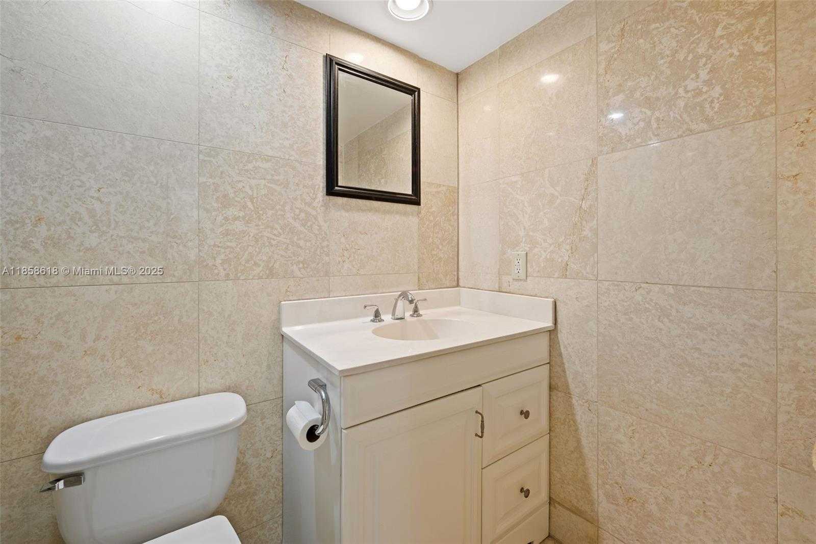 Small Image of 3001 SOUTH OCEAN DR #119, Hollywood Number 14