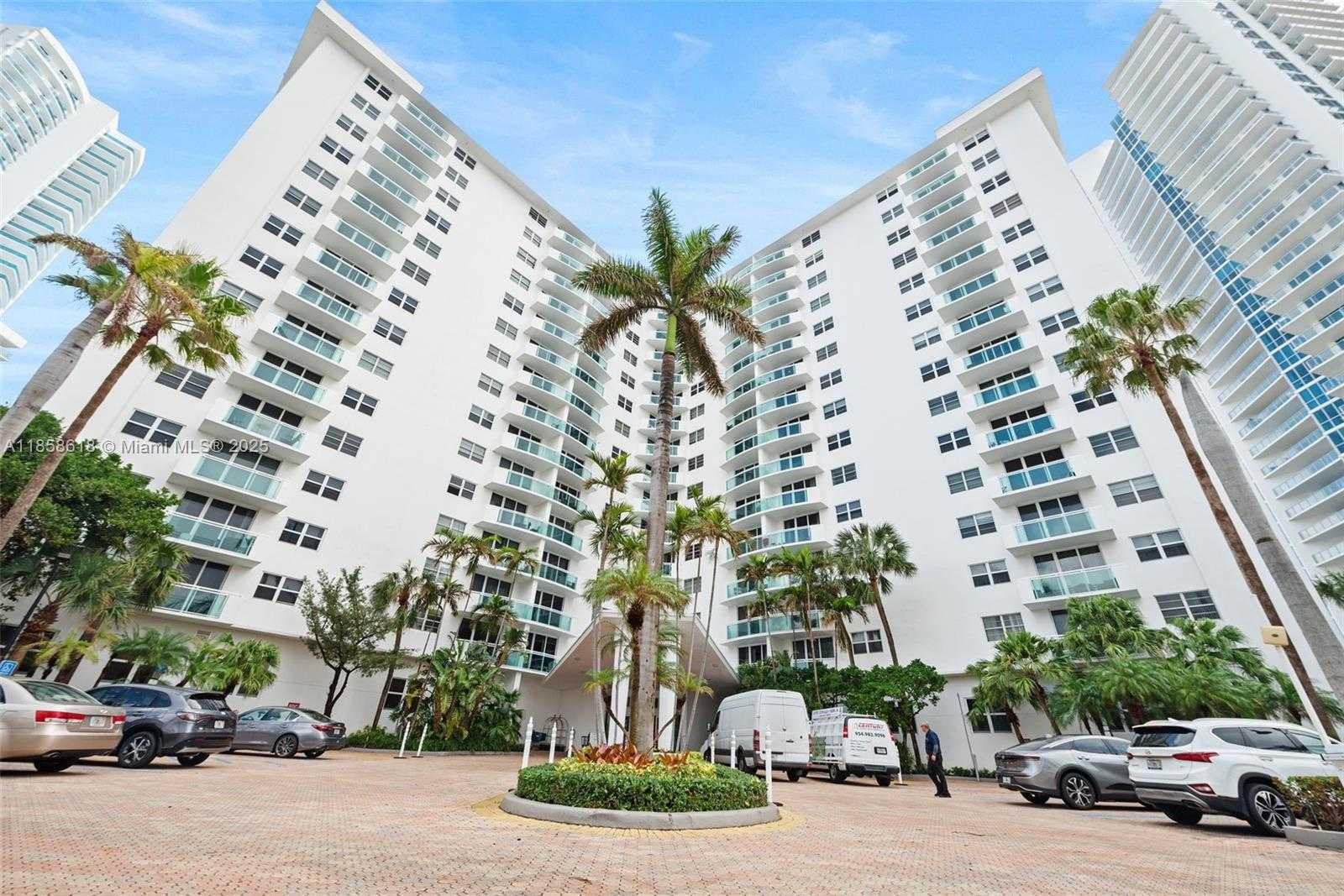 Small Image of 3001 SOUTH OCEAN DR #119, Hollywood Number 19