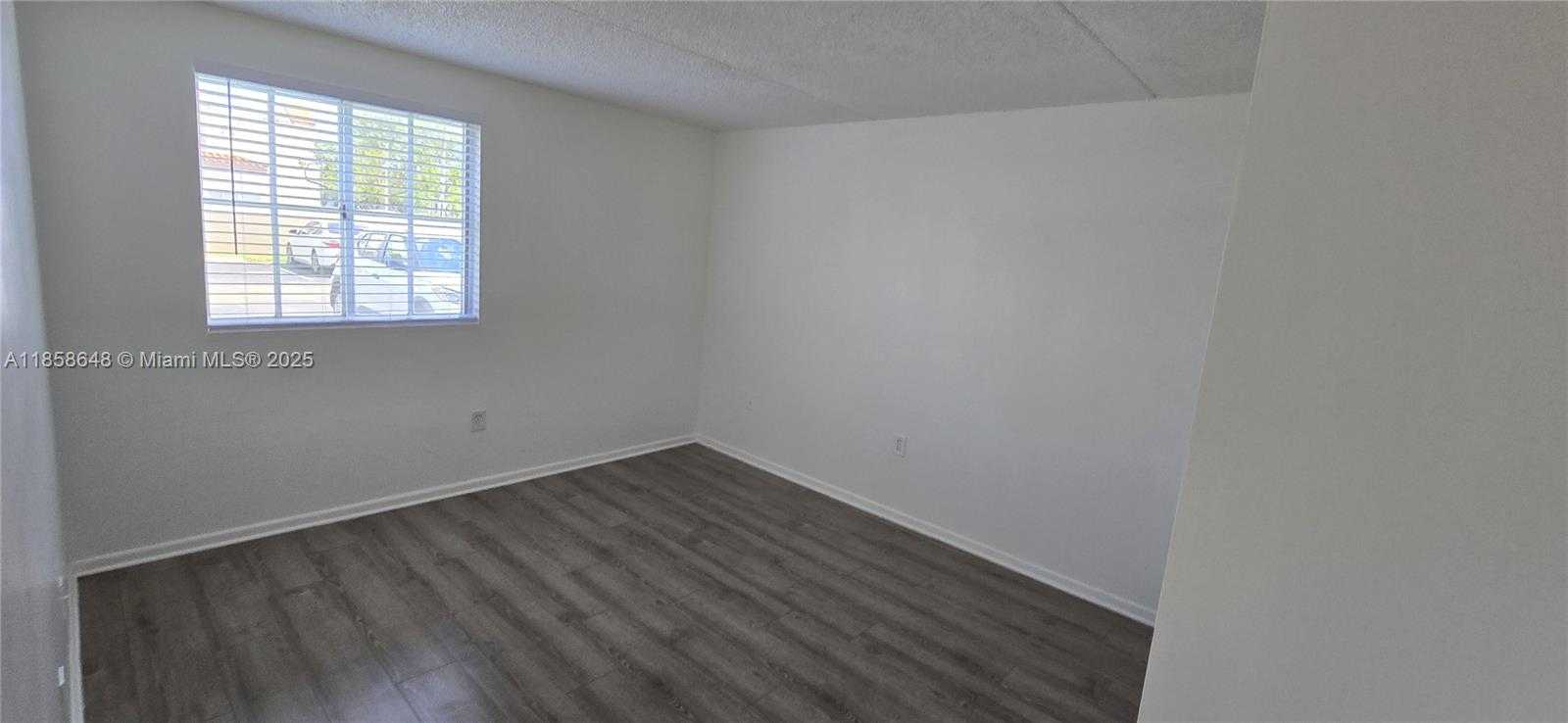 Small Image of 6195 NORTH WEST 186TH ST #115, Hialeah Number 10