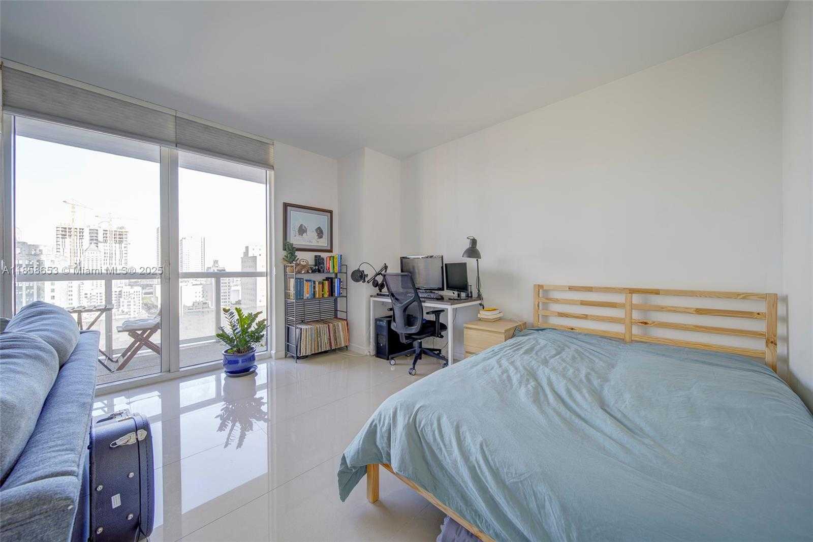 Small Image of 50 BISCAYNE BLVD #1903, Miami Number 6