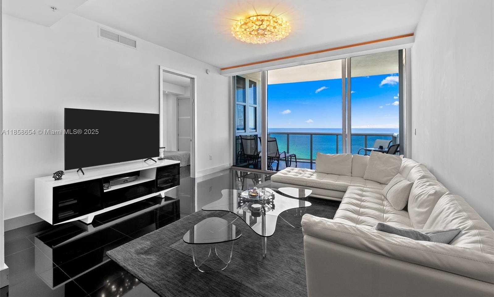 Small Image of 18201 COLLINS AVE #4306, Sunny Isles Beach Number 3