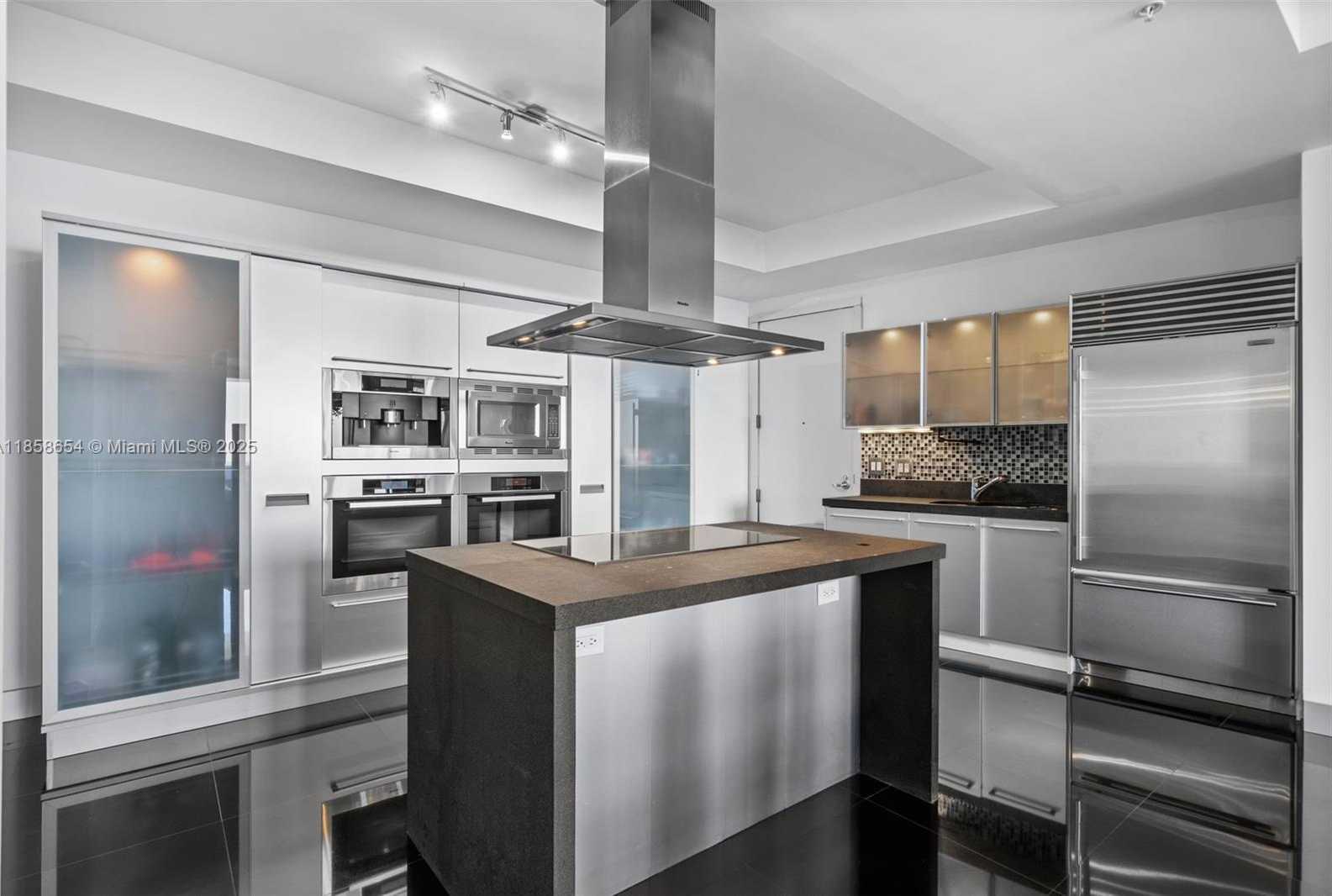 Small Image of 18201 COLLINS AVE #4306, Sunny Isles Beach Number 8