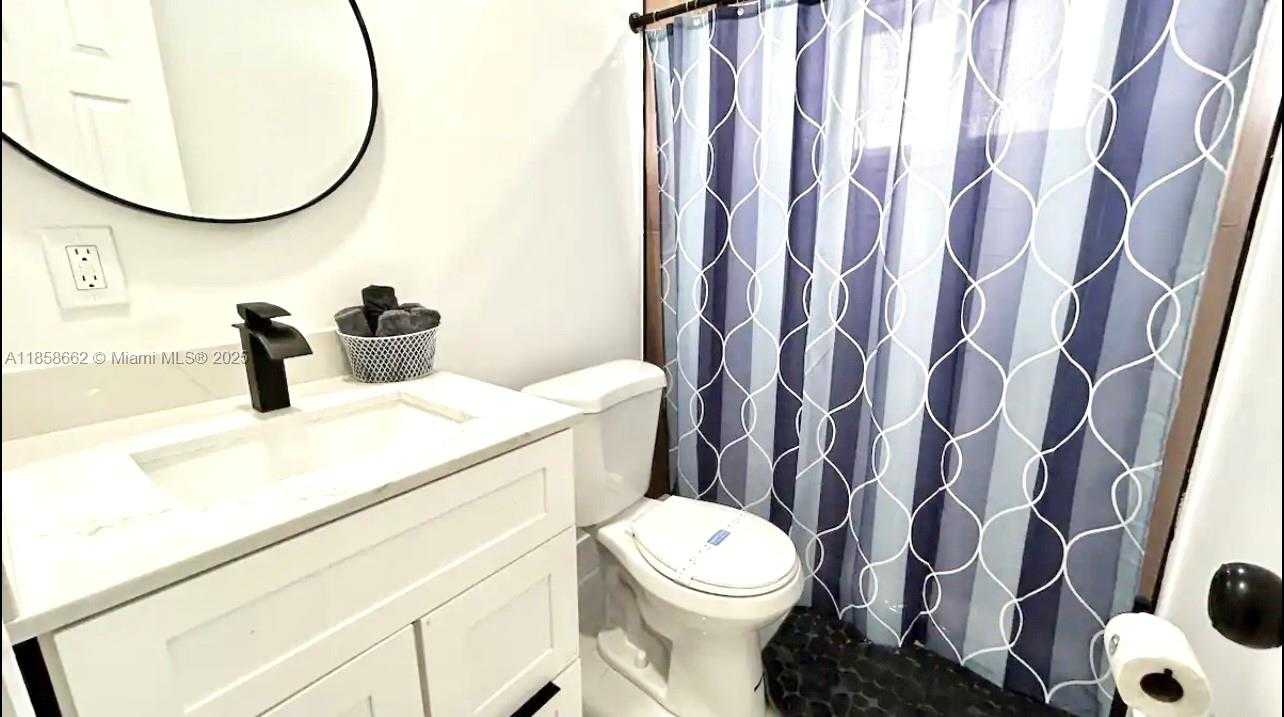 Small Image of 3100 NORTH WEST 43RD ST #3100, Miami Number 12