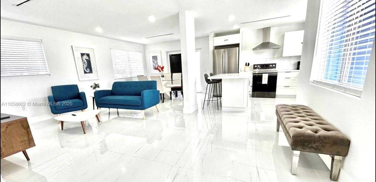 Small Image of 3100 NORTH WEST 43RD ST #3100, Miami Number 3